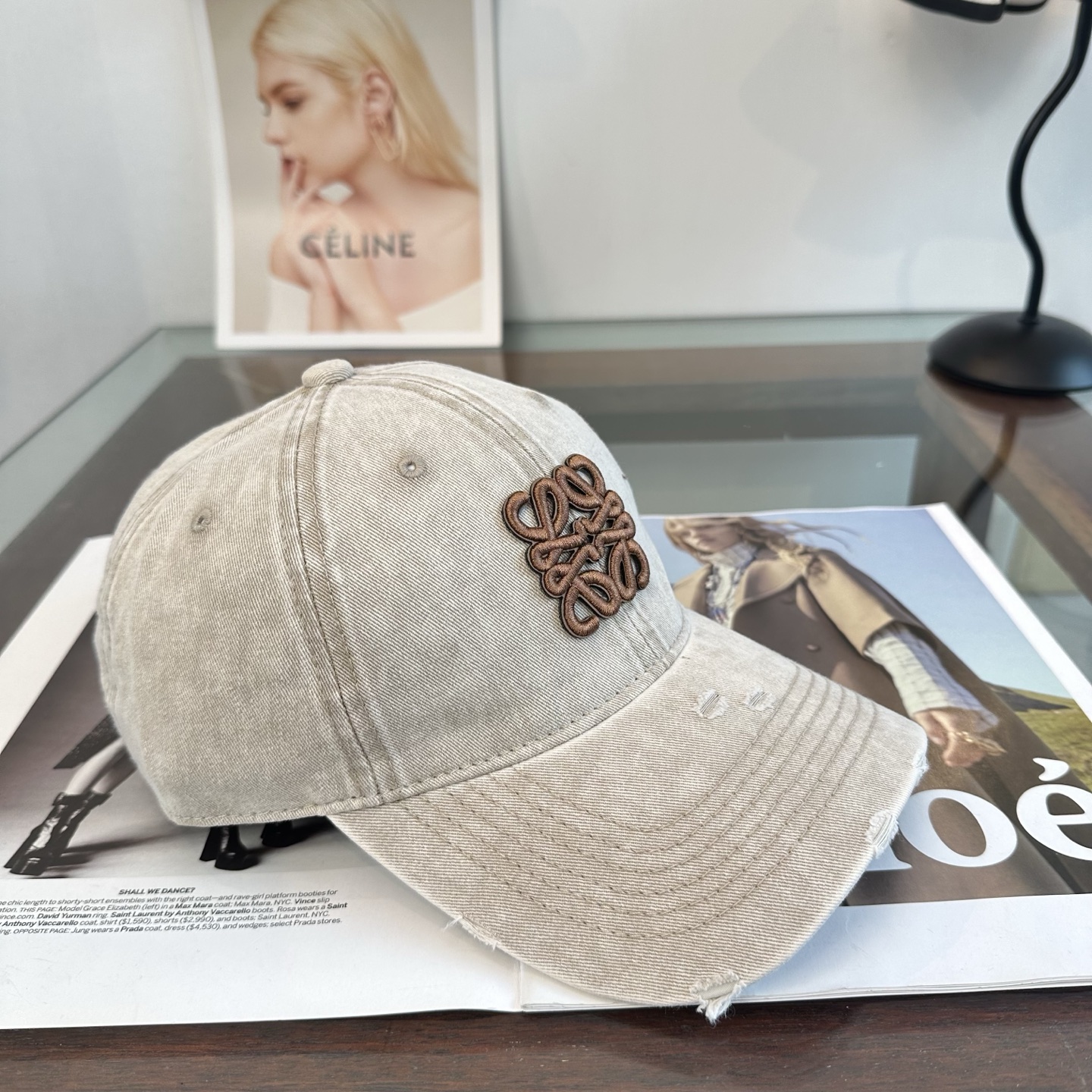 LOEWE【罗意威】新款刺绣棒球帽，专柜同步出货，大牌款超好搭配，赶紧入手