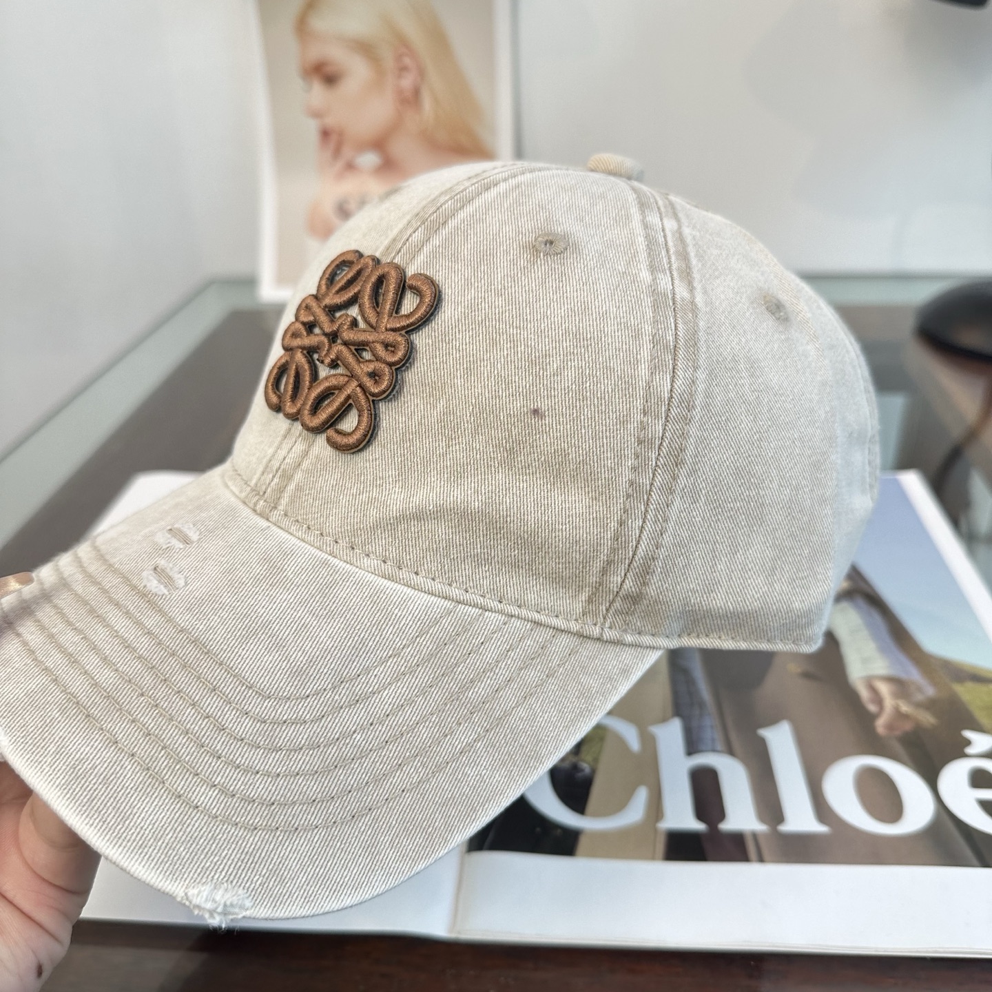 LOEWE【罗意威】新款刺绣棒球帽，专柜同步出货，大牌款超好搭配，赶紧入手