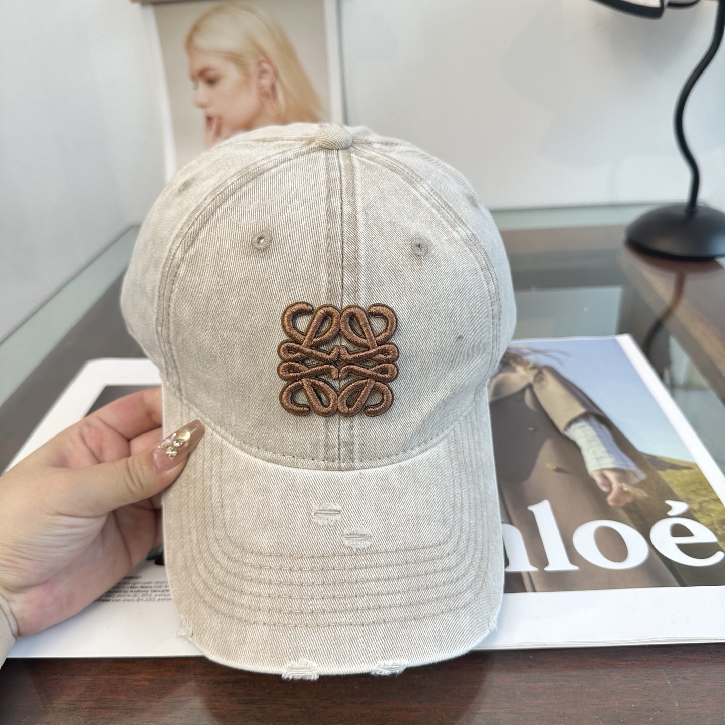 LOEWE【罗意威】新款刺绣棒球帽，专柜同步出货，大牌款超好搭配，赶紧入手