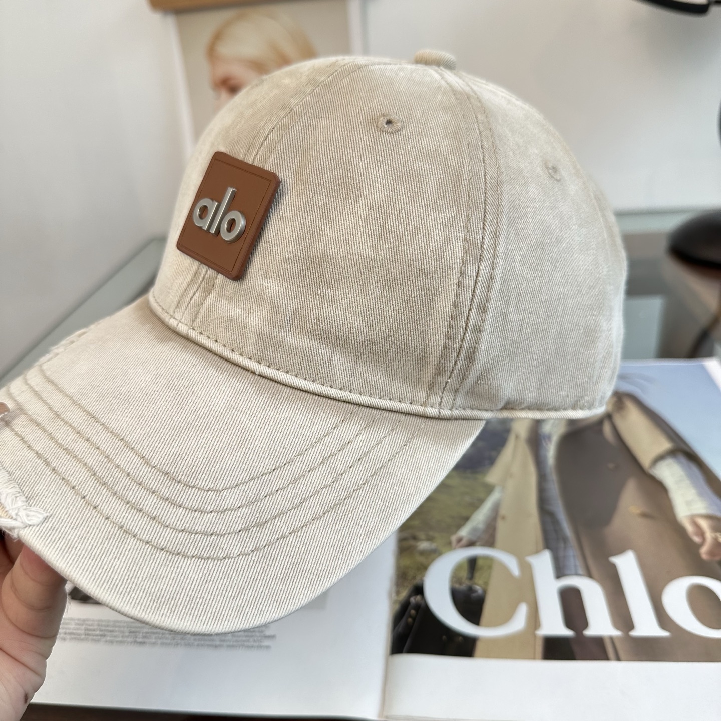 Alo 🔥爆款 新款棒球帽 定制面料，简约时尚更透气，超火爆 现货秒发