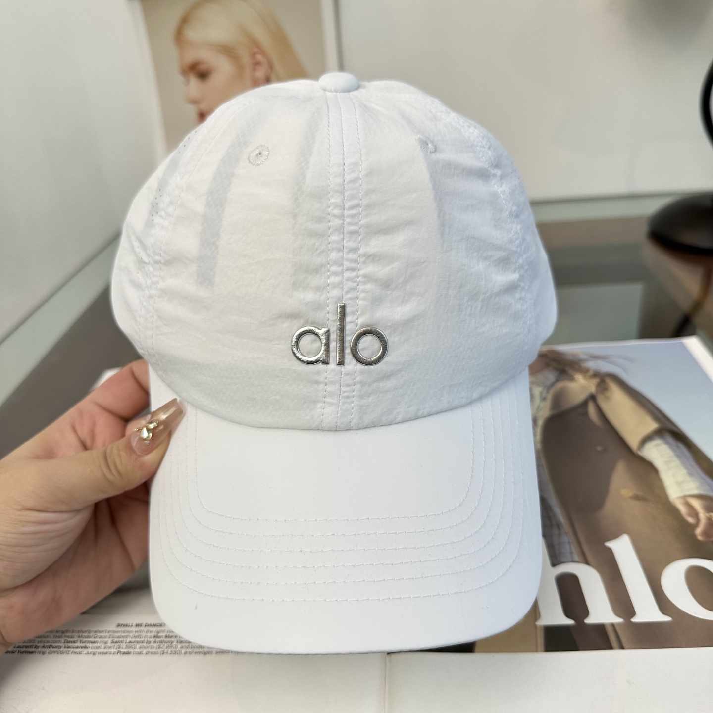 Alo 🔥爆款 新款棒球帽 定制面料，简约时尚更透气，超火爆 现货秒发