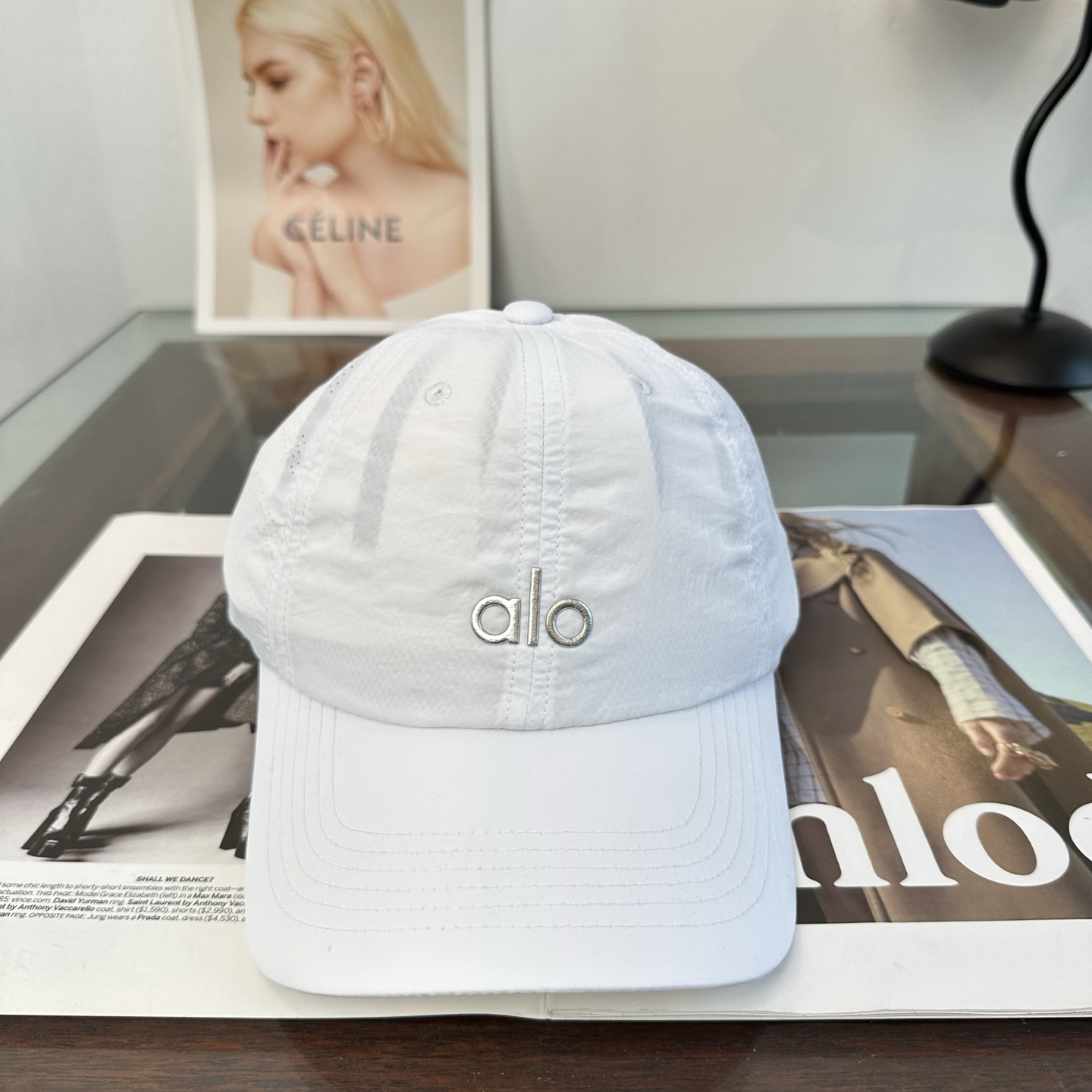 Alo 🔥爆款 新款棒球帽 定制面料，简约时尚更透气，超火爆 现货秒发