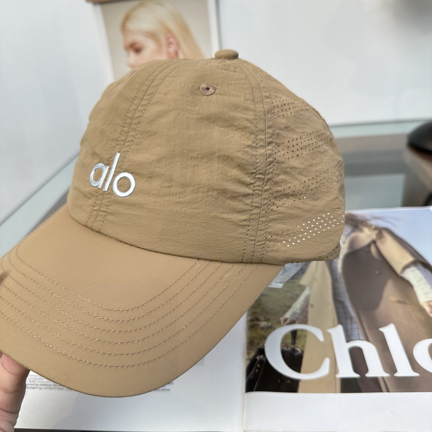 Alo 🔥爆款 新款棒球帽 定制面料，简约时尚更透气，超火爆 现货秒发
