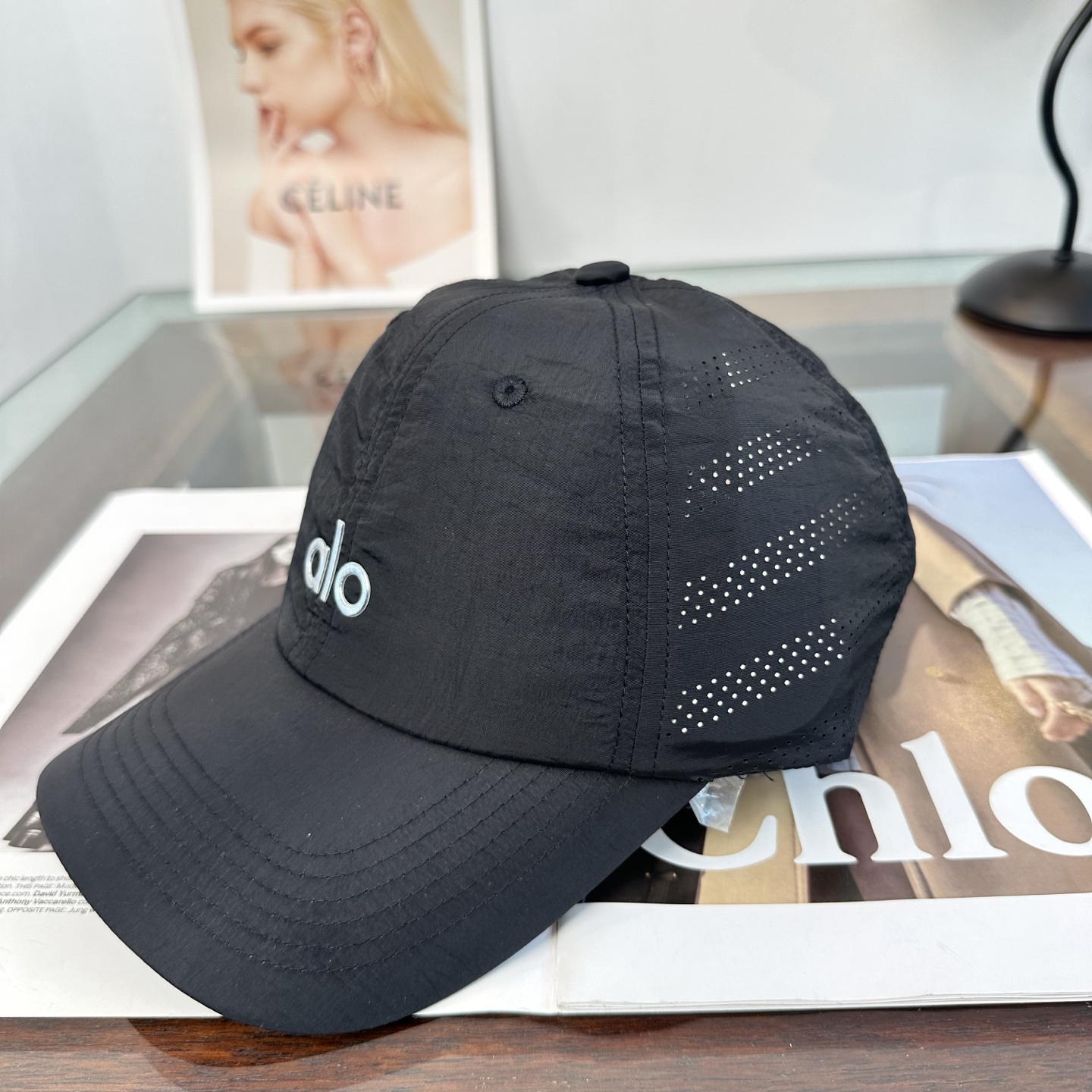 Alo 🔥爆款 新款棒球帽 定制面料，简约时尚更透气，超火爆 现货秒发
