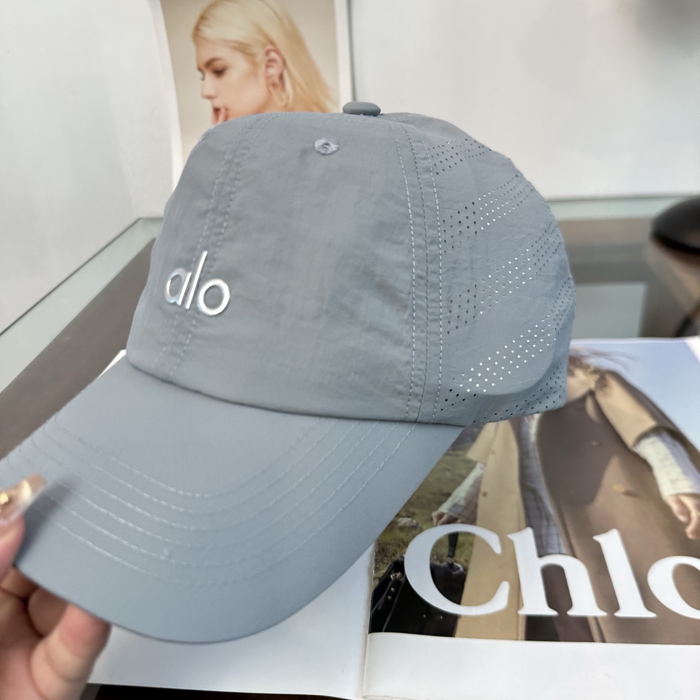 Alo 🔥爆款 新款棒球帽 定制面料，简约时尚更透气，超火爆 现货秒发