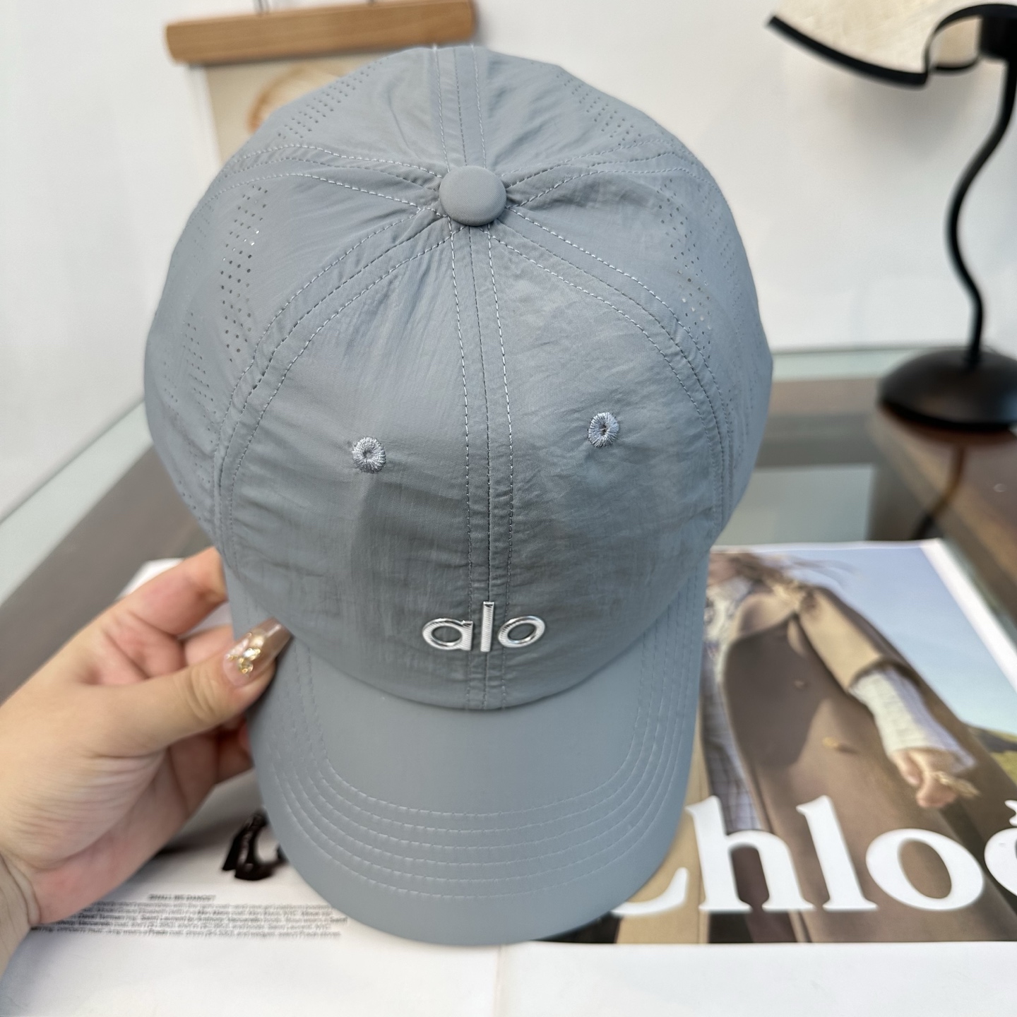 Alo 🔥爆款 新款棒球帽 定制面料，简约时尚更透气，超火爆 现货秒发