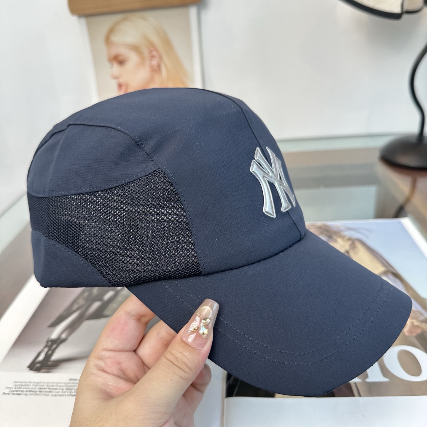 NY 棒球帽 纯色系给足街头风，时尚达人挚爱的色调 精选效果超完美！ 细节做工无可挑剔！男女同款！