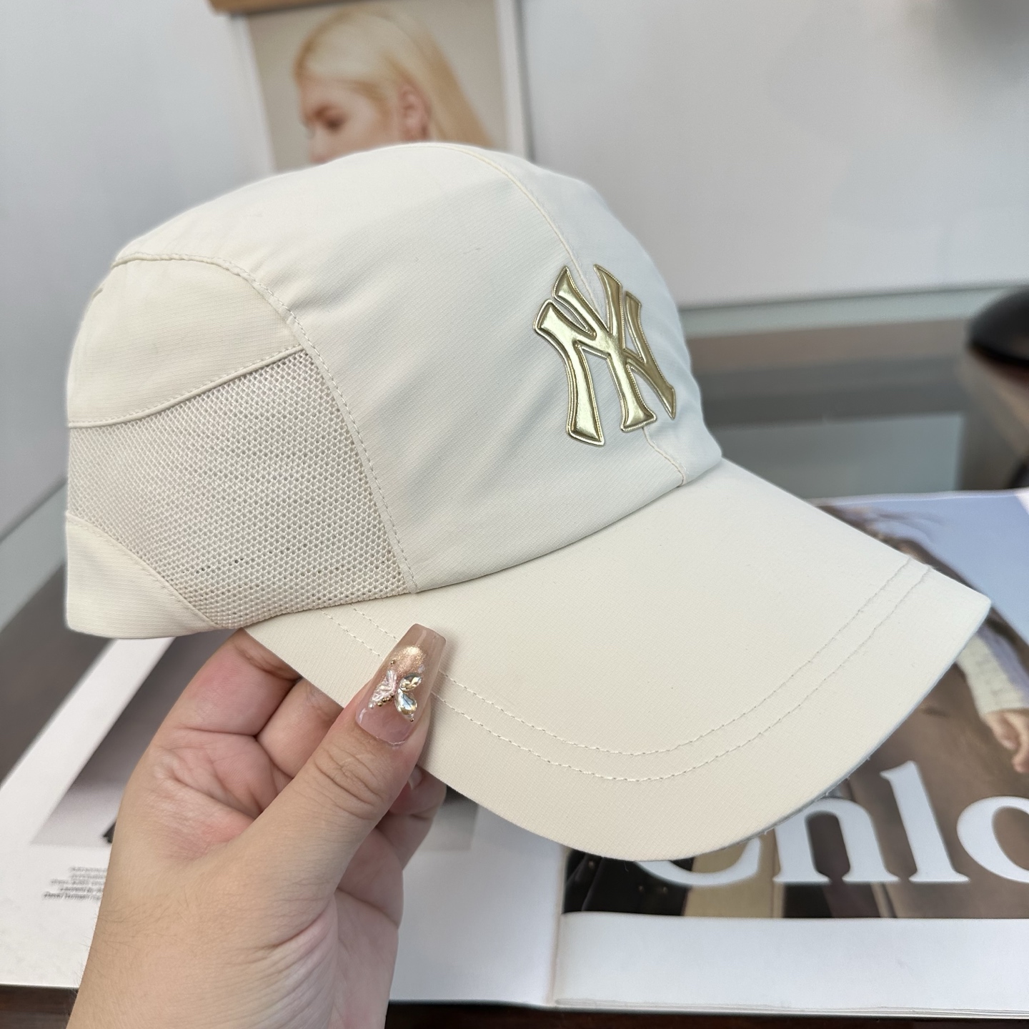 NY 棒球帽 纯色系给足街头风，时尚达人挚爱的色调 精选效果超完美！ 细节做工无可挑剔！男女同款！