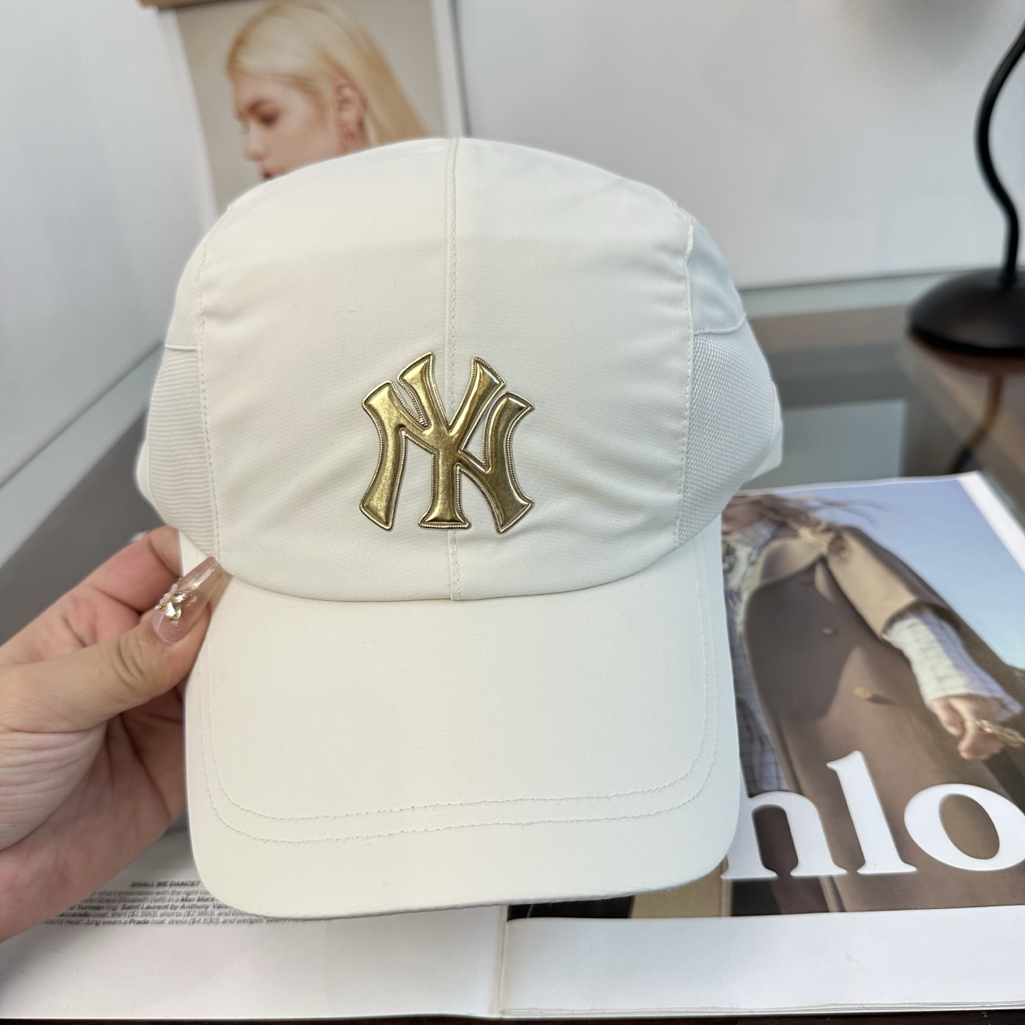 NY 棒球帽 纯色系给足街头风，时尚达人挚爱的色调 精选效果超完美！ 细节做工无可挑剔！男女同款！