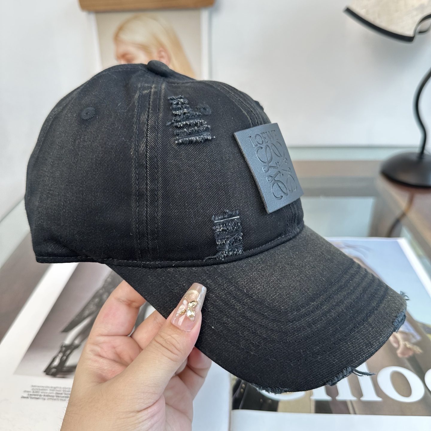LOEWE【罗意威】新款刺绣棒球帽，专柜同步出货，大牌款超好搭配，赶紧入手