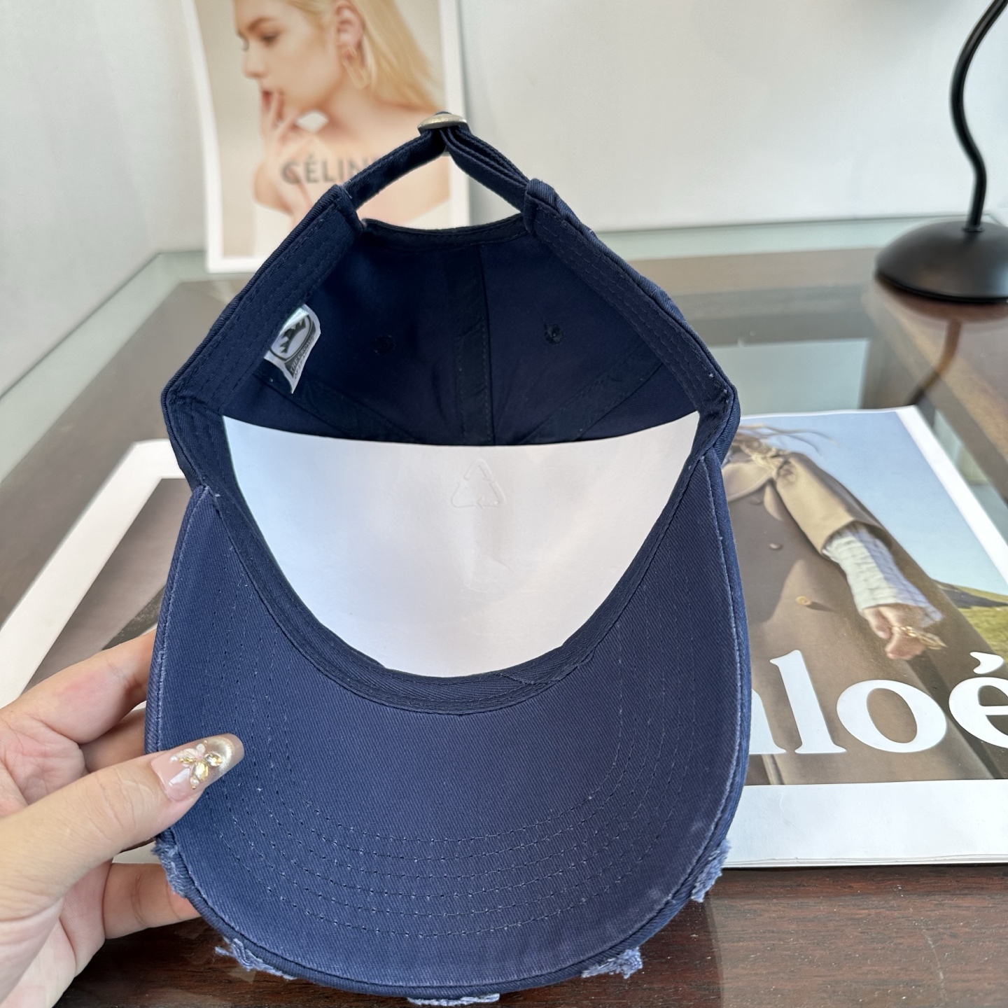 LOEWE【罗意威】新款刺绣棒球帽，专柜同步出货，大牌款超好搭配，赶紧入手