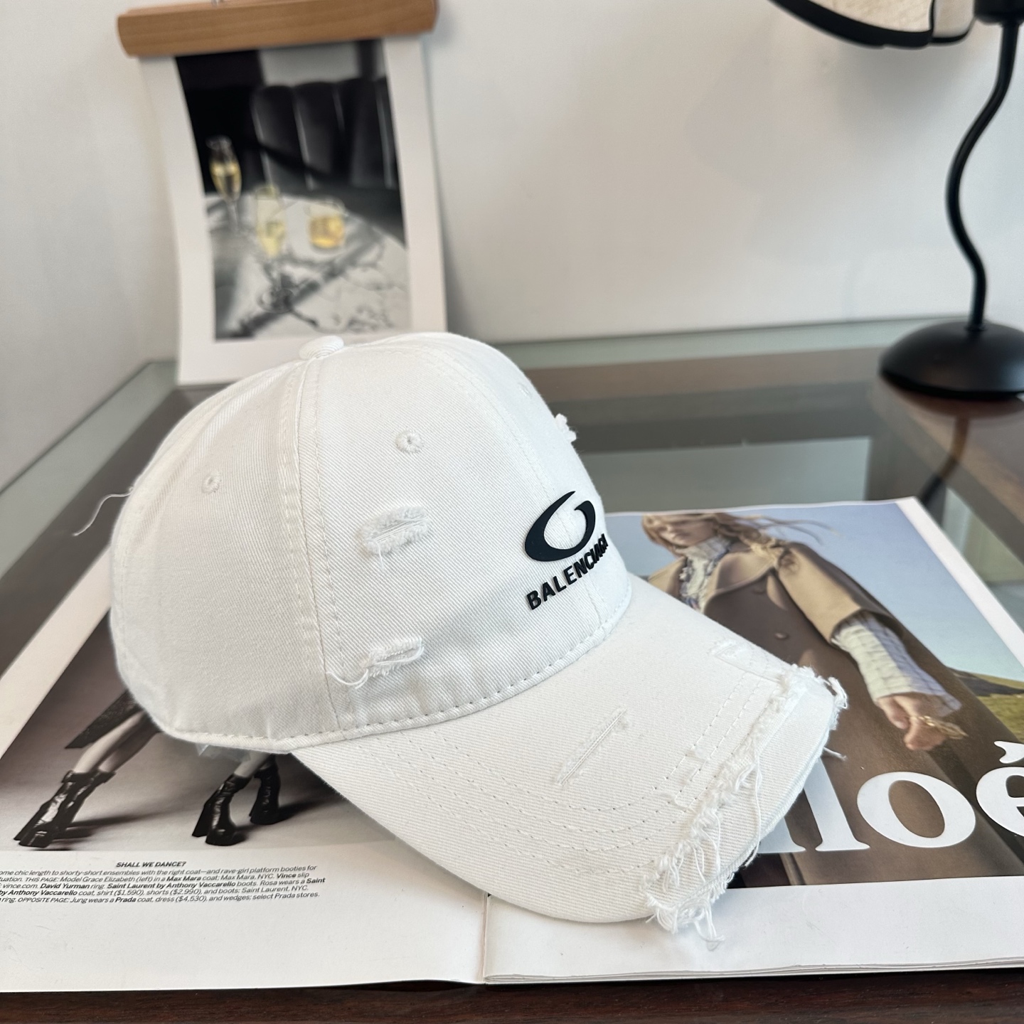 新品Balencia*a 巴黎世家字母新款棒球帽 现货秒发🧢简约时尚超级无敌好看的帽子！情侣款！