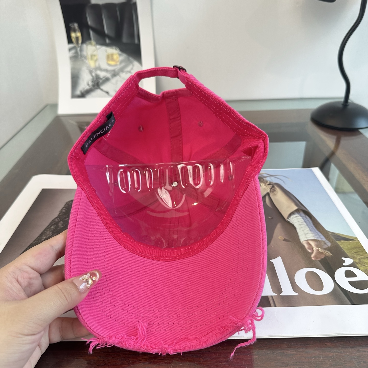 新品Balencia*a 巴黎世家字母新款棒球帽 现货秒发🧢简约时尚超级无敌好看的帽子！情侣款！