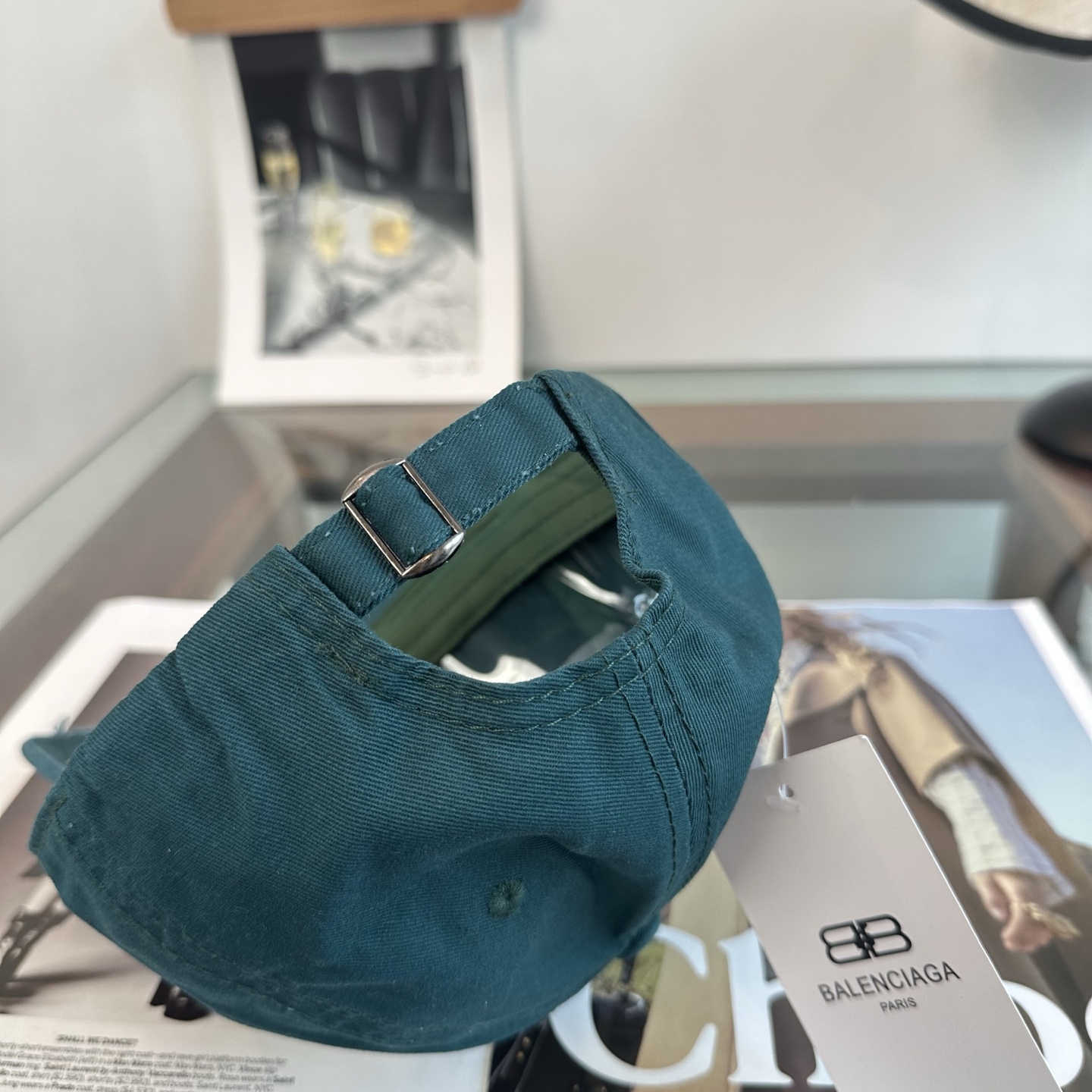 新品Balencia*a 巴黎世家字母新款棒球帽 现货秒发🧢简约时尚超级无敌好看的帽子！情侣款！