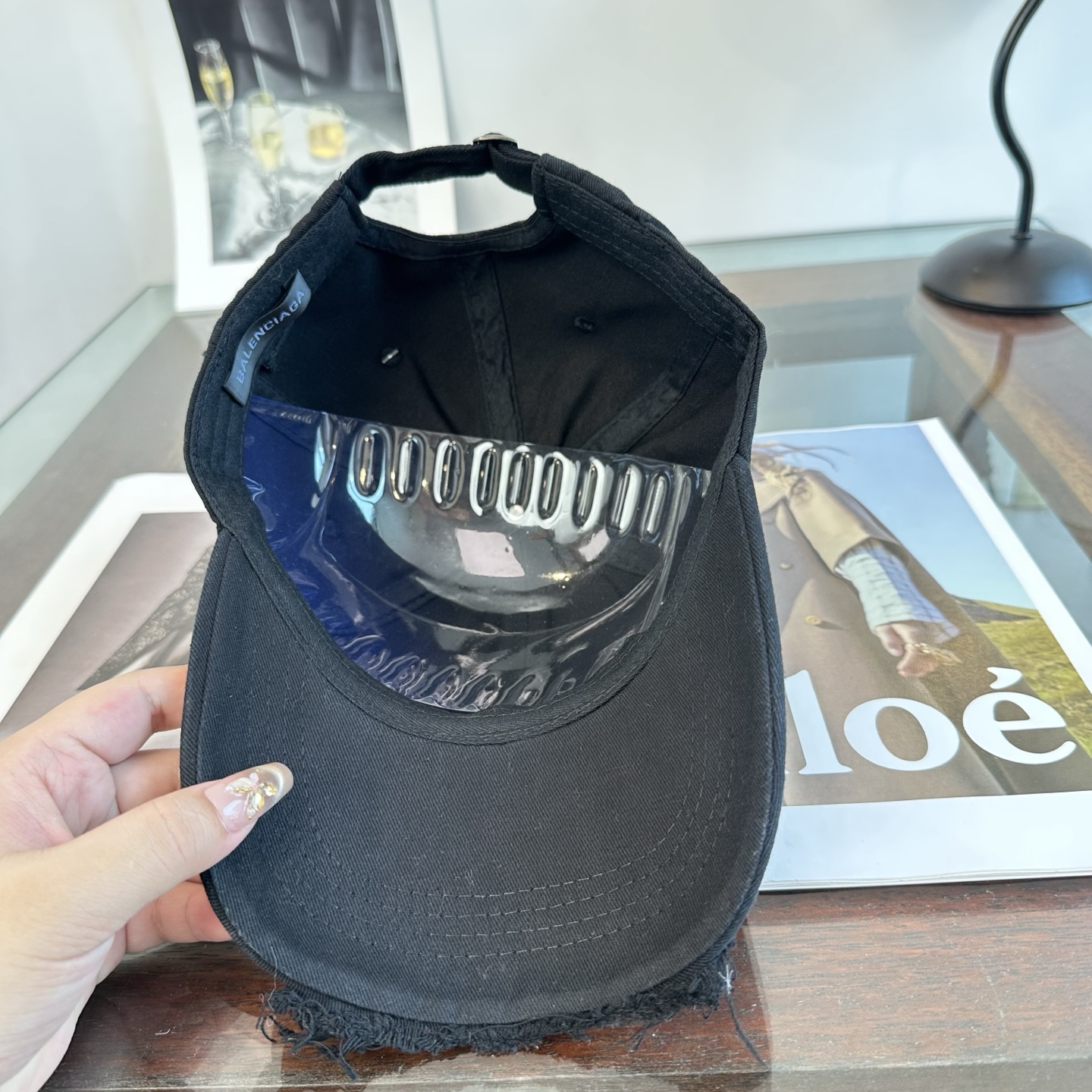 新品Balencia*a 巴黎世家字母新款棒球帽 现货秒发🧢简约时尚超级无敌好看的帽子！情侣款！