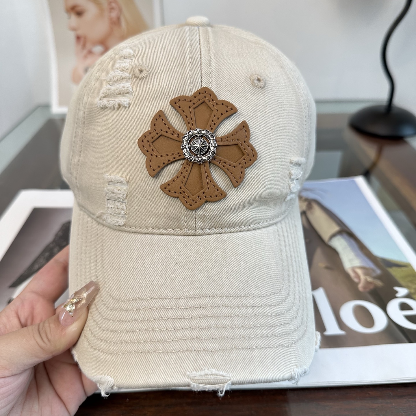 Chrome hearts 克罗心 新款十字架 高品质棒球帽，高端定制版！网红时尚博主同款！墙裂推荐！质量巨好！谁戴谁好