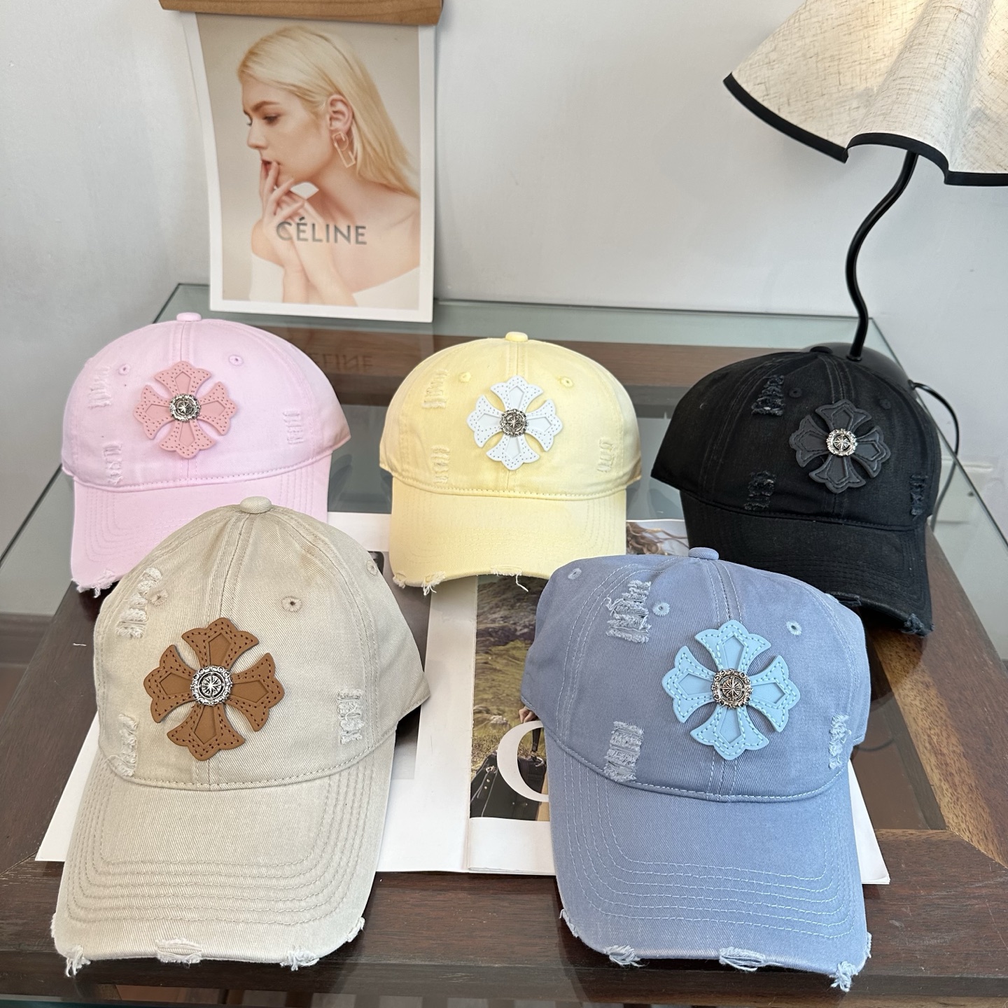 Chrome hearts 克罗心 新款十字架 高品质棒球帽，高端定制版！网红时尚博主同款！墙裂推荐！质量巨好！谁戴谁好