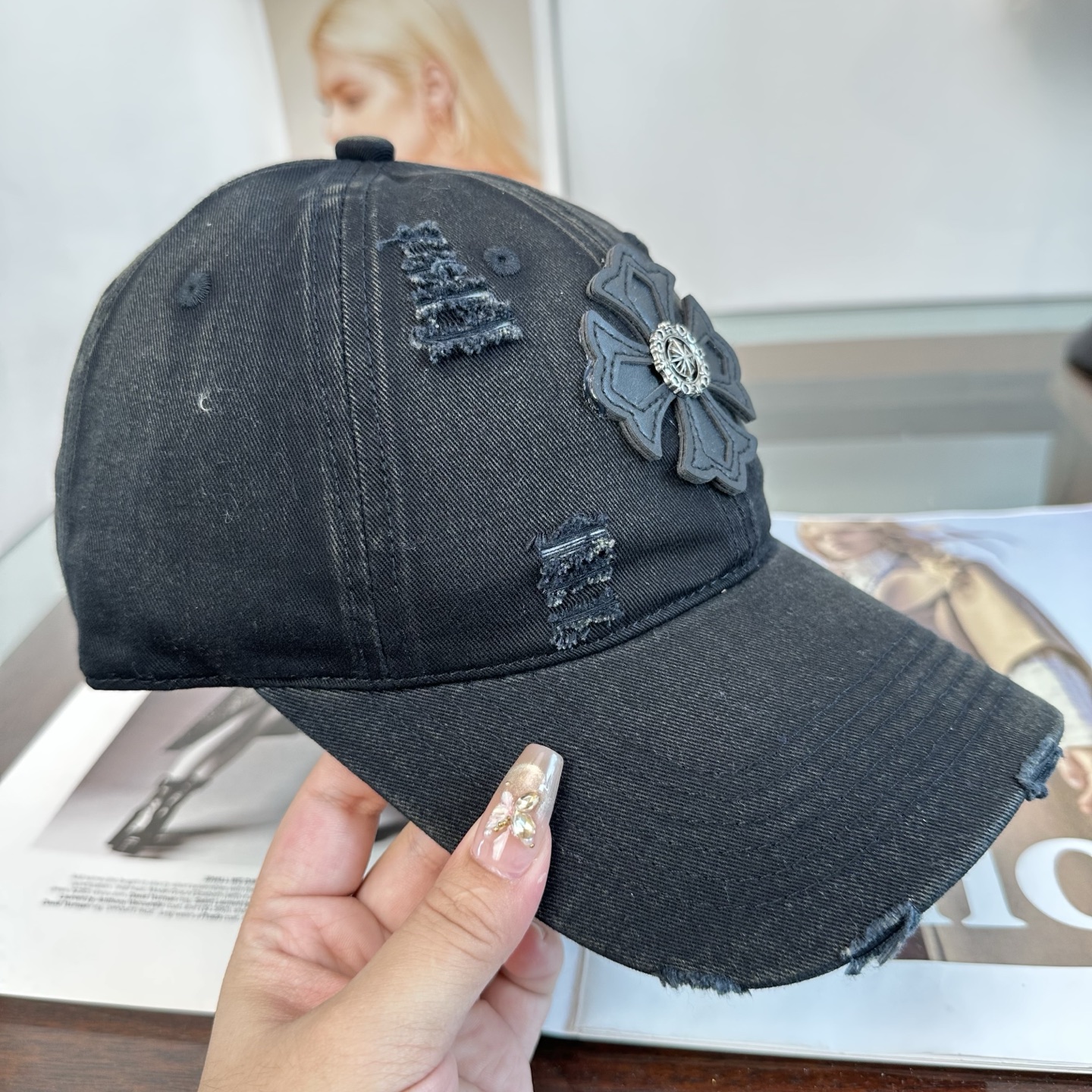 Chrome hearts 克罗心 新款十字架 高品质棒球帽，高端定制版！网红时尚博主同款！墙裂推荐！质量巨好！谁戴谁好