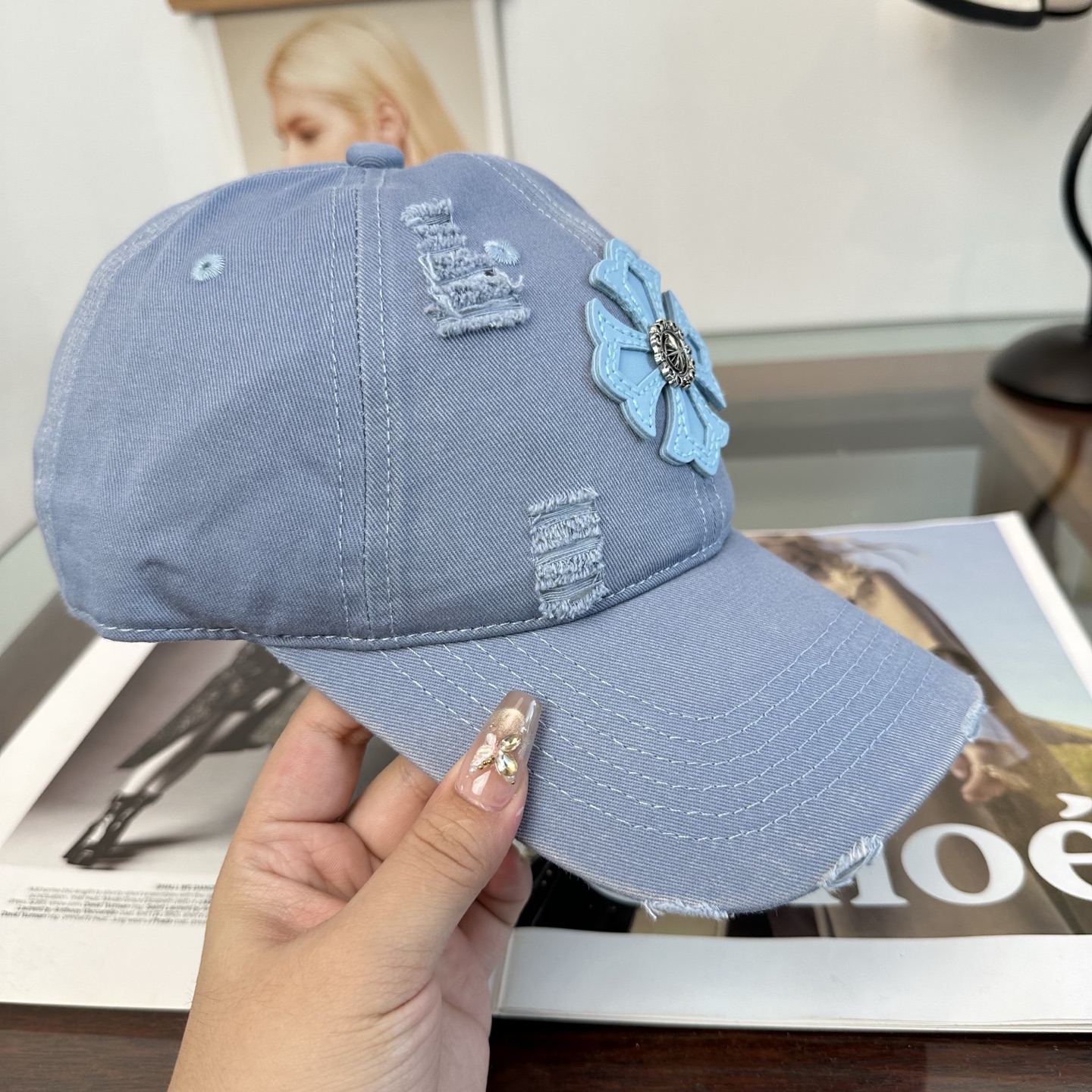 Chrome hearts 克罗心 新款十字架 高品质棒球帽，高端定制版！网红时尚博主同款！墙裂推荐！质量巨好！谁戴谁好
