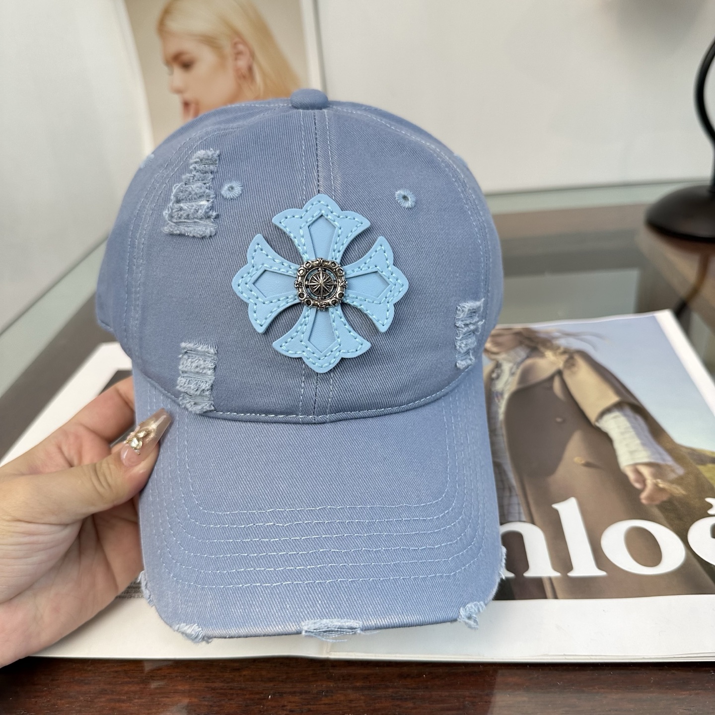 Chrome hearts 克罗心 新款十字架 高品质棒球帽，高端定制版！网红时尚博主同款！墙裂推荐！质量巨好！谁戴谁好
