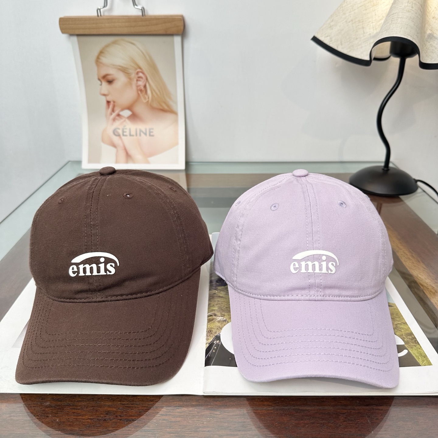 emis 棒球帽 纯色系给足街头风，时尚达人挚爱的色调 精选效果超完美！ 细节做工无可挑剔！男女同款！