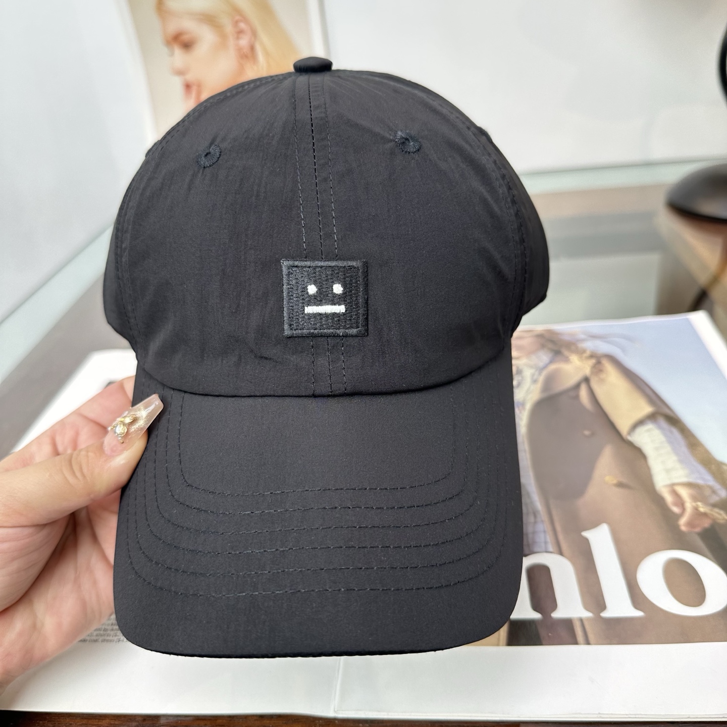 ACNE 棒球帽 纯色系给足街头风，时尚达人挚爱的色调 精选效果超完美！ 细节做工无可挑剔！男女同款！