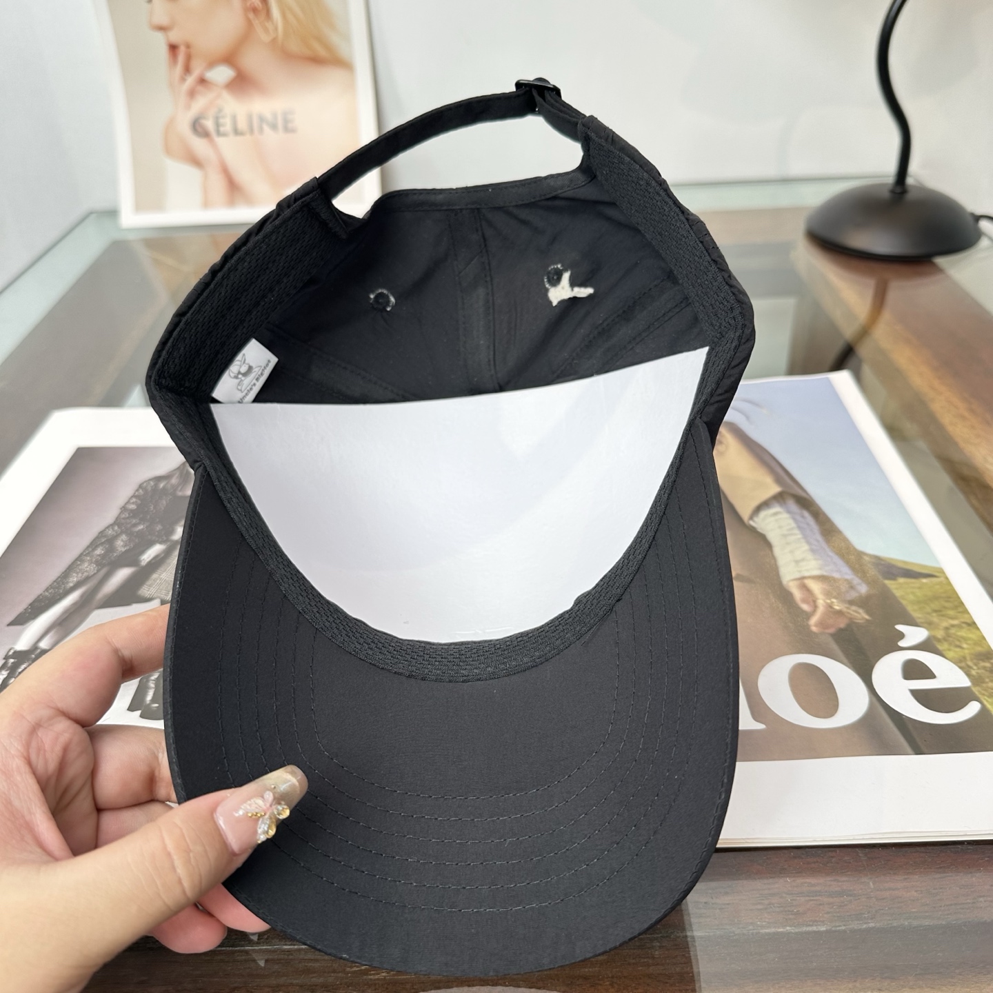 ACNE 棒球帽 纯色系给足街头风，时尚达人挚爱的色调 精选效果超完美！ 细节做工无可挑剔！男女同款！