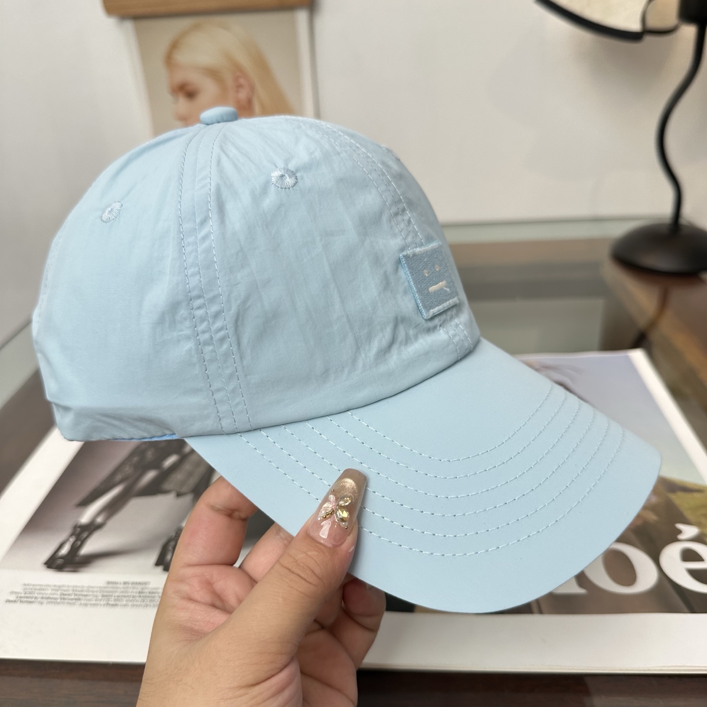 ACNE 棒球帽 纯色系给足街头风，时尚达人挚爱的色调 精选效果超完美！ 细节做工无可挑剔！男女同款！
