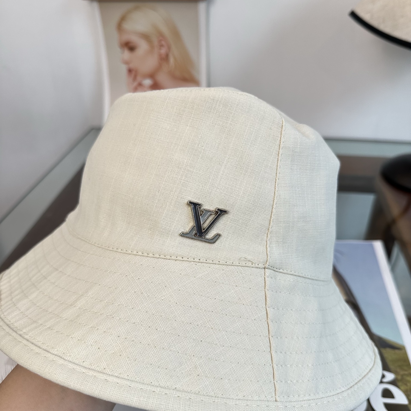 LV 2026新款可遮阳帽女透气渔夫帽 度假旅游拍照时尚搭子