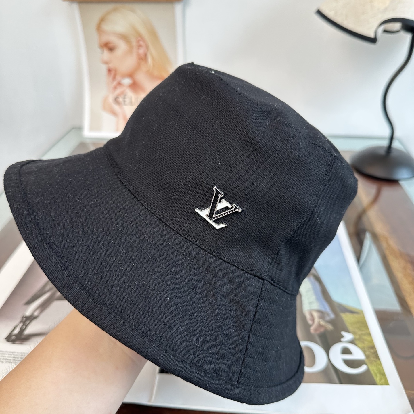LV 2026新款可遮阳帽女透气渔夫帽 度假旅游拍照时尚搭子