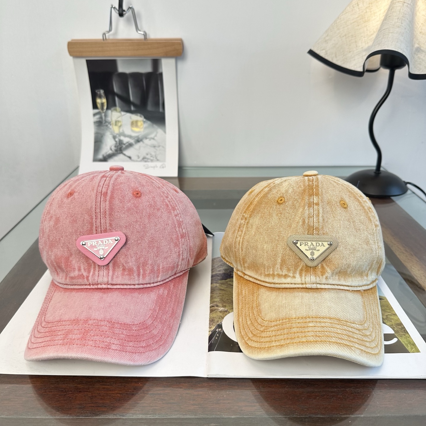 普拉达 Prada 经典渔夫帽，显脸小 大牌款超好搭配，赶紧入手！