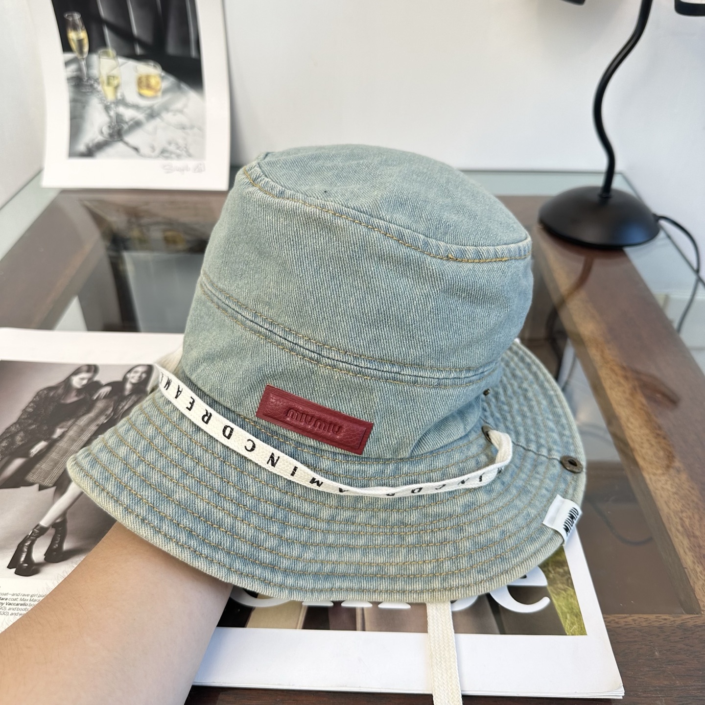 缪缪miumiu渔夫帽 让兼顾时尚和遮阳的简约桶帽 出游拍照📷拗造型必备敲显脸小