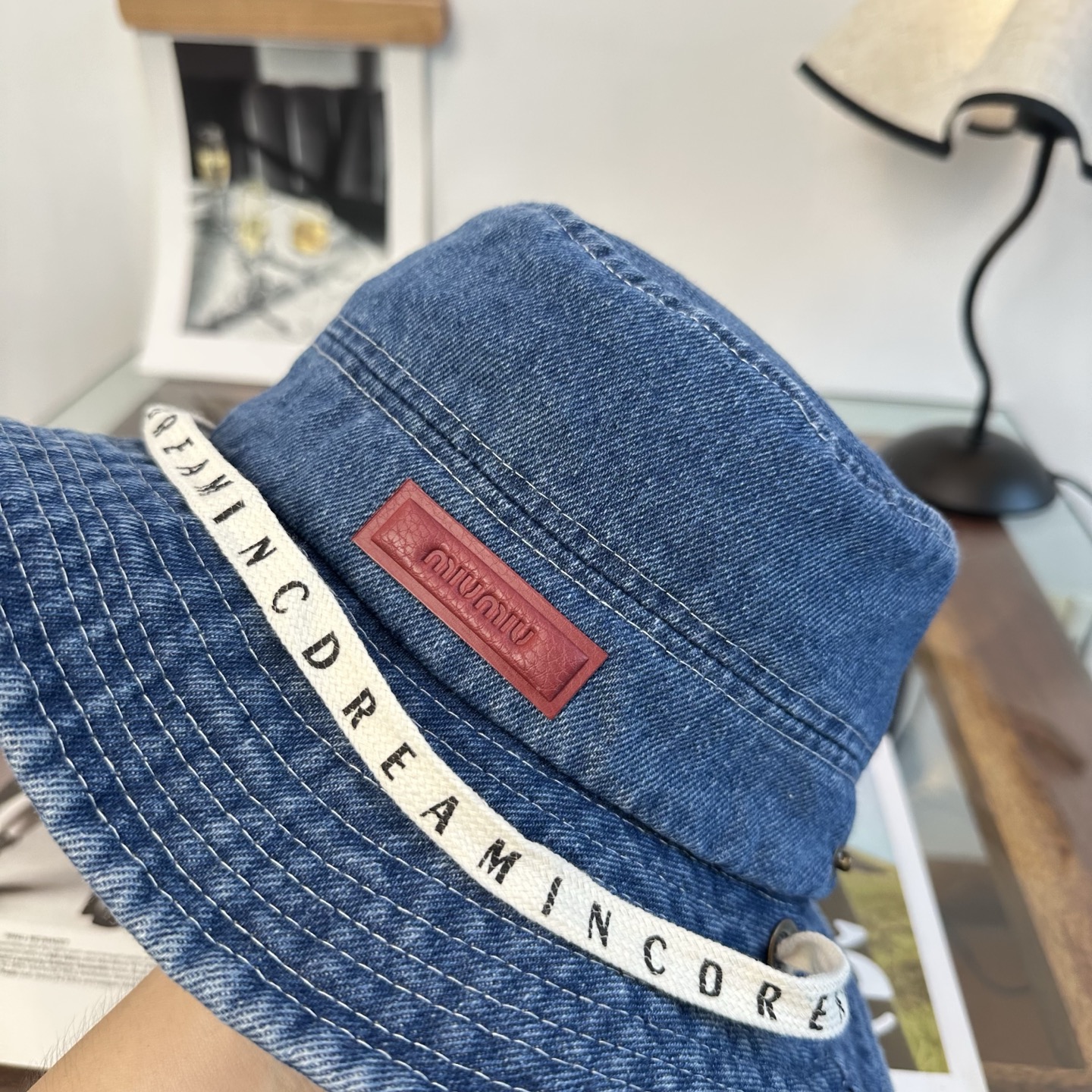 缪缪miumiu渔夫帽 让兼顾时尚和遮阳的简约桶帽 出游拍照📷拗造型必备敲显脸小