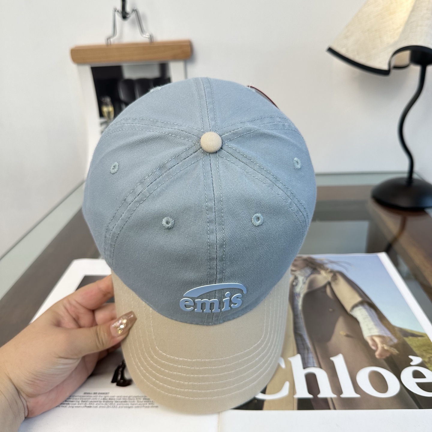 emis 棒球帽 纯色系给足街头风，时尚达人挚爱的色调 精选效果超完美！ 细节做工无可挑剔！男女同款！