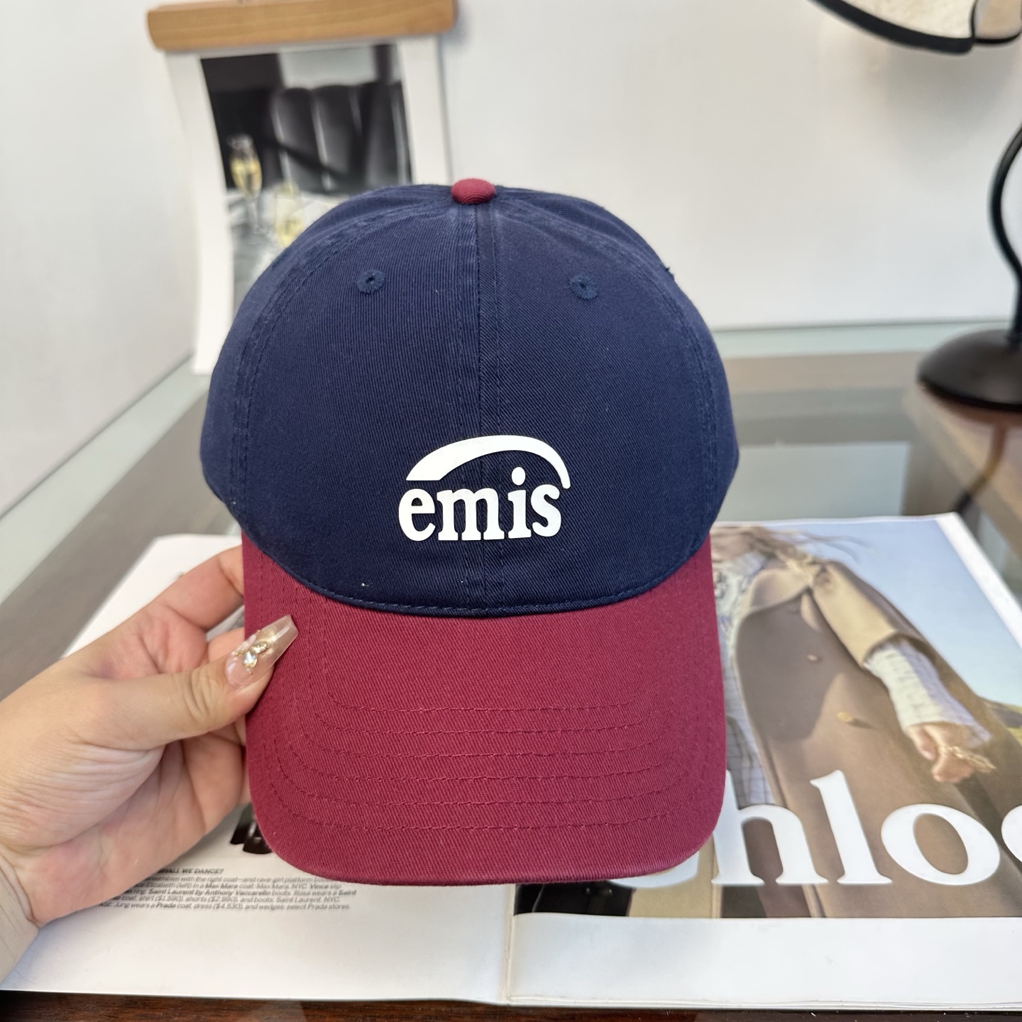 emis 棒球帽 纯色系给足街头风，时尚达人挚爱的色调 精选效果超完美！ 细节做工无可挑剔！男女同款！