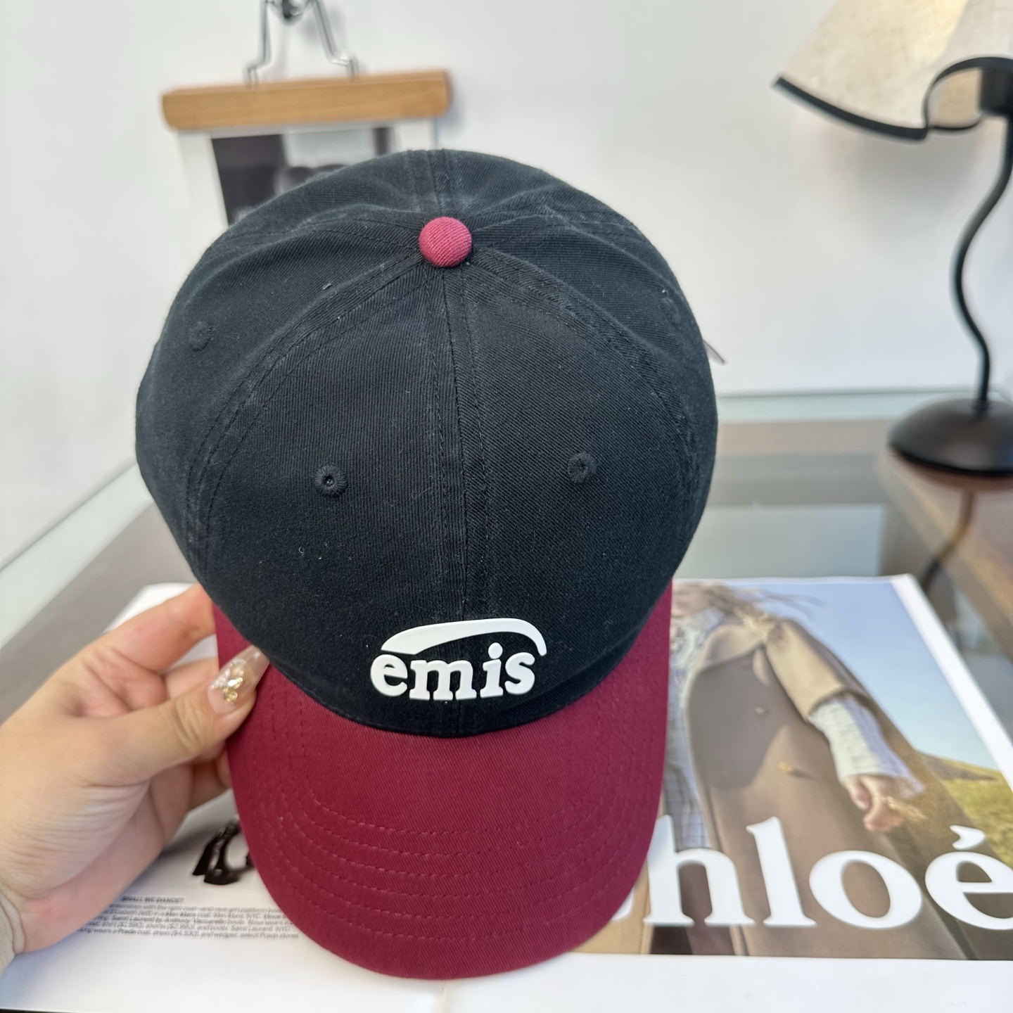 emis 棒球帽 纯色系给足街头风，时尚达人挚爱的色调 精选效果超完美！ 细节做工无可挑剔！男女同款！