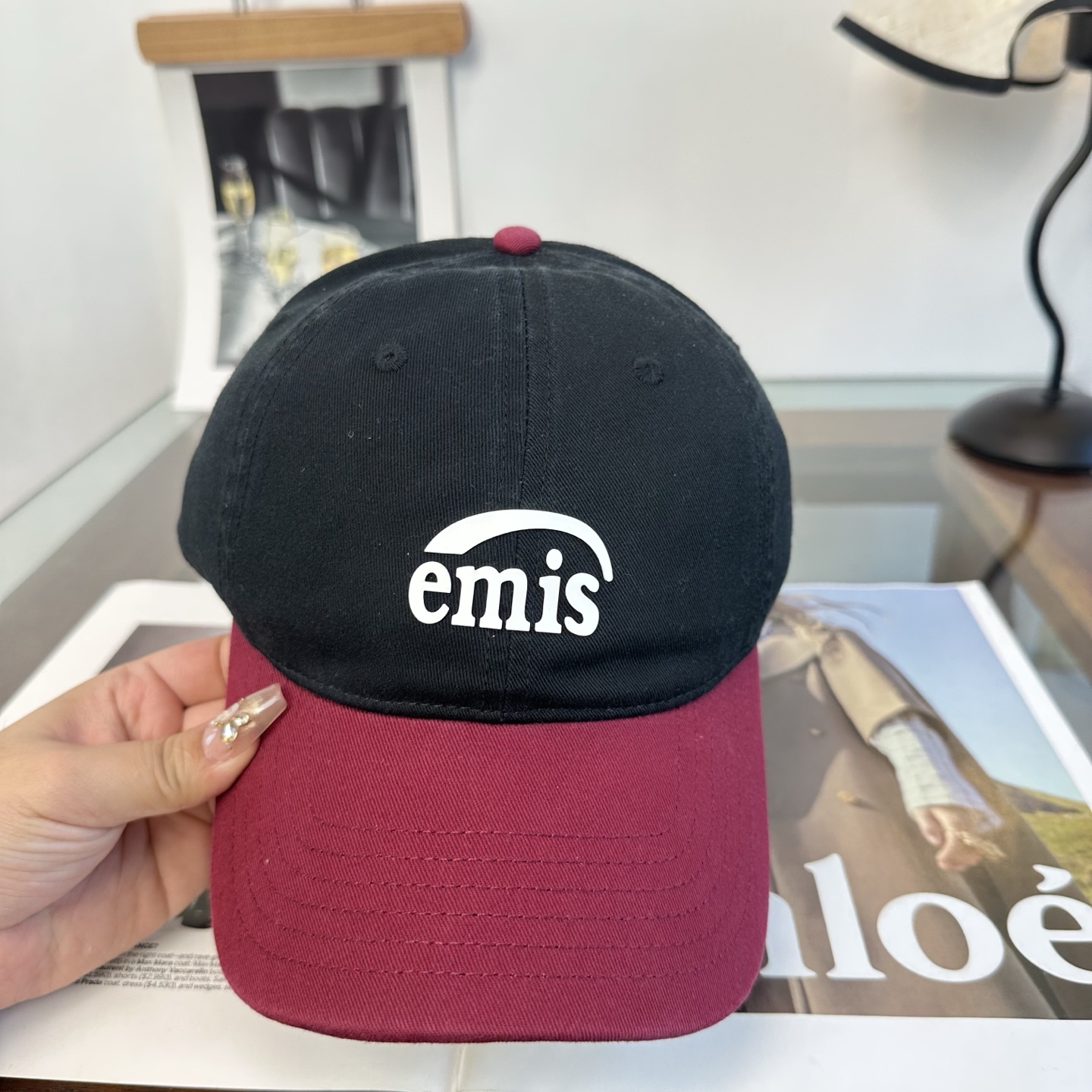 emis 棒球帽 纯色系给足街头风，时尚达人挚爱的色调 精选效果超完美！ 细节做工无可挑剔！男女同款！