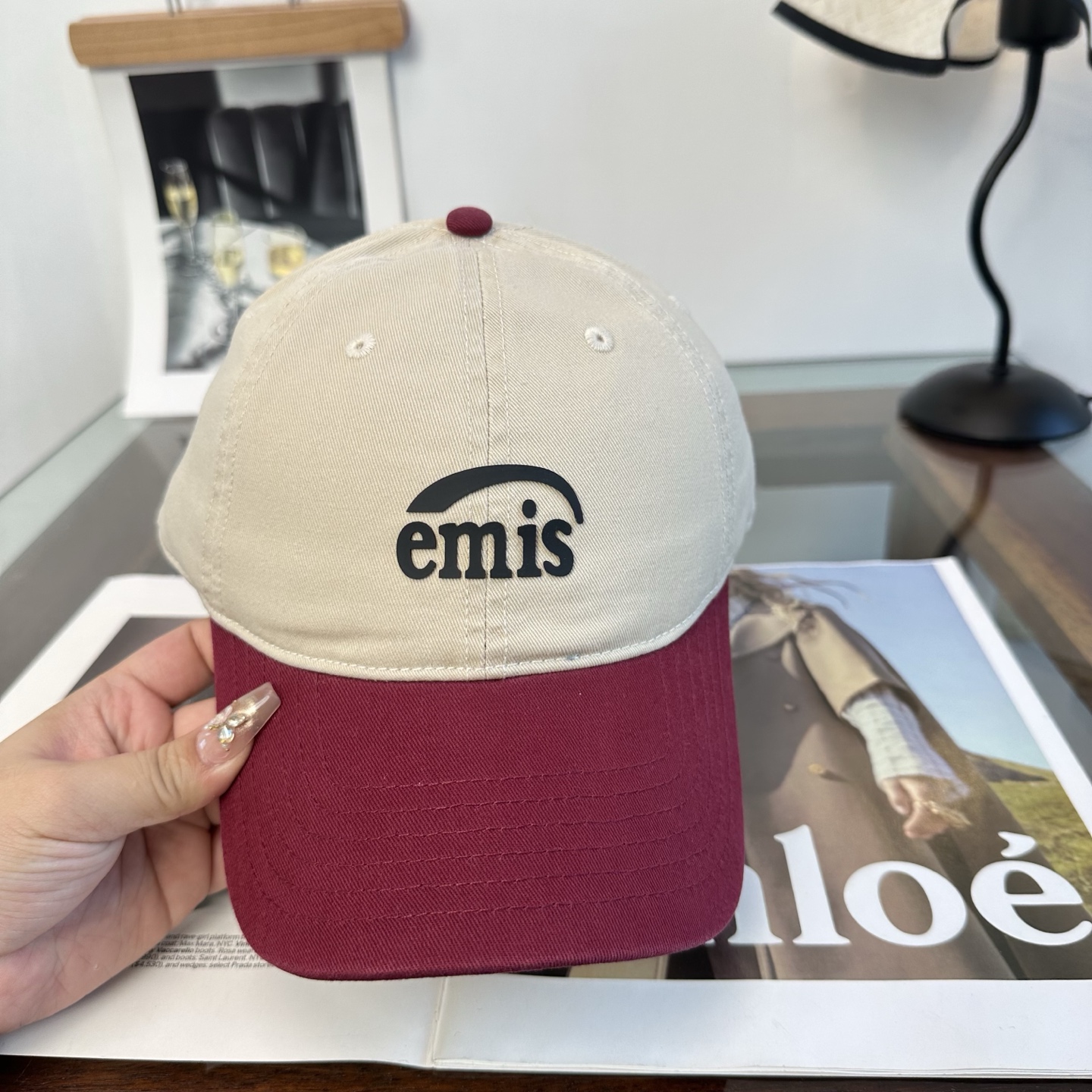 emis 棒球帽 纯色系给足街头风，时尚达人挚爱的色调 精选效果超完美！ 细节做工无可挑剔！男女同款！