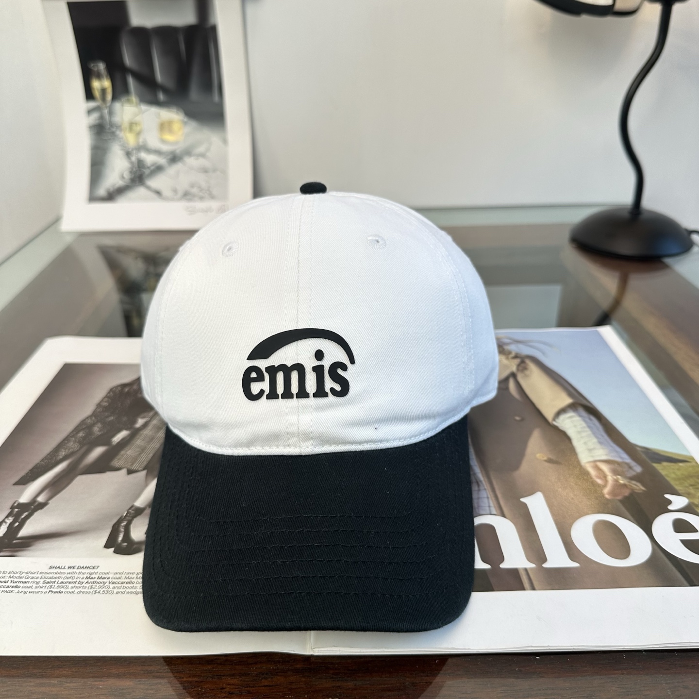 emis 棒球帽 纯色系给足街头风，时尚达人挚爱的色调 精选效果超完美！ 细节做工无可挑剔！男女同款！