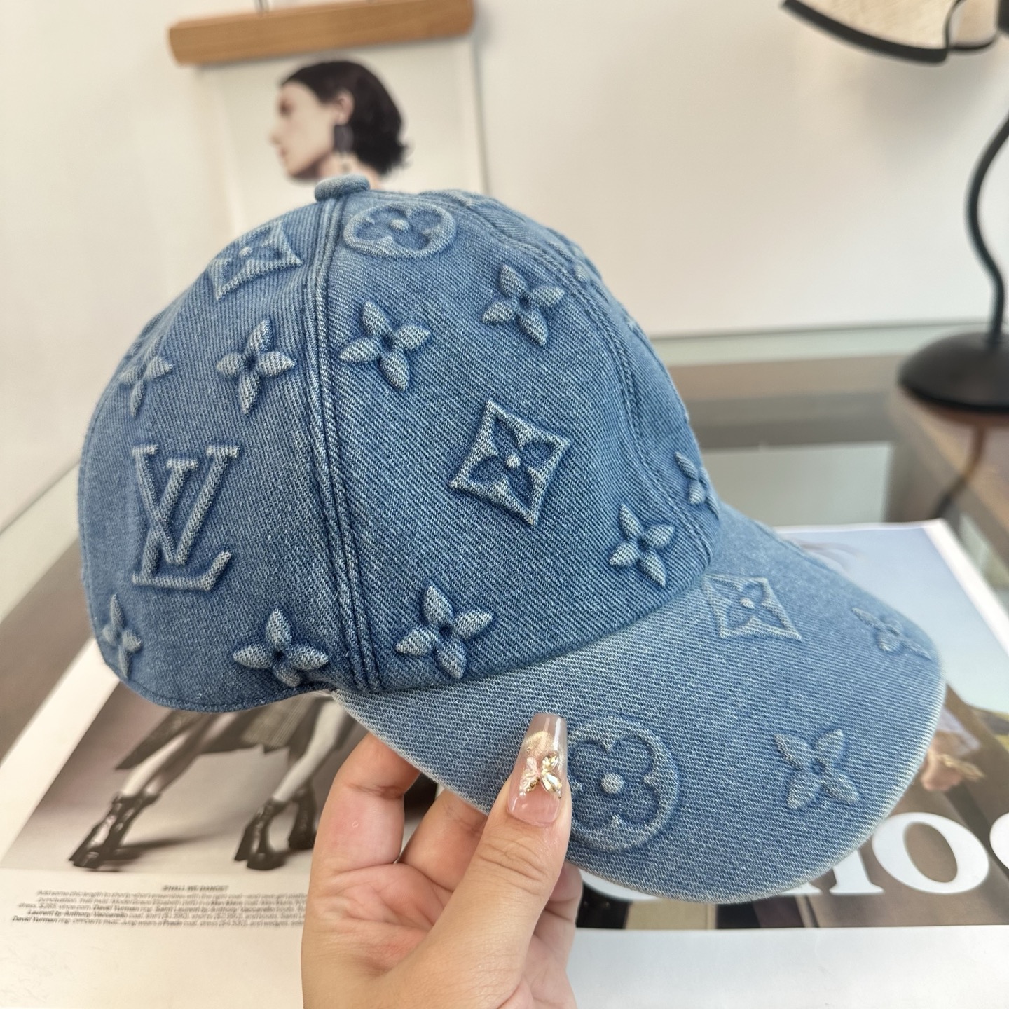 🧢路易威登棒球帽 LouisVuitton😍新款LV棒球帽，重工打造♥️高端大气，百搭款🤗男女通用！