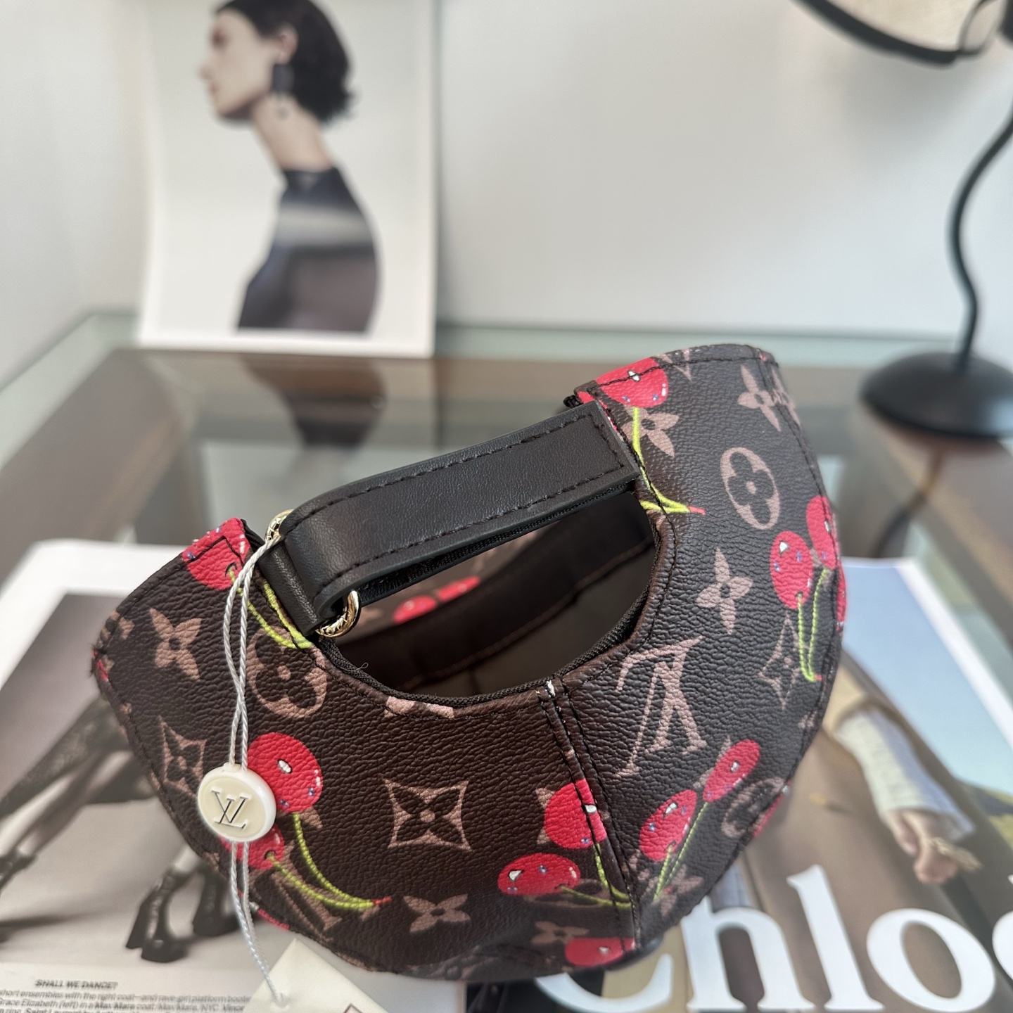 🧢路易威登棒球帽 LouisVuitton😍新款LV棒球帽，重工打造♥️高端大气，百搭款🤗男女通用！