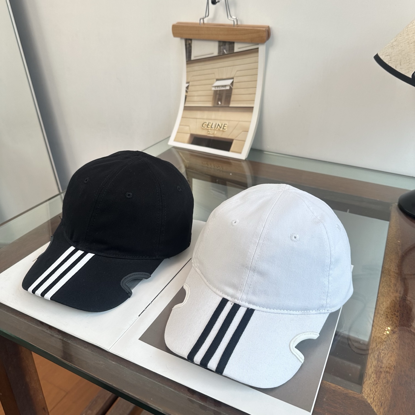 新品Balenciaga 巴黎世家字母新款棒球帽 现货秒发🧢简约时尚超级无敌好看的帽子！情侣款！
