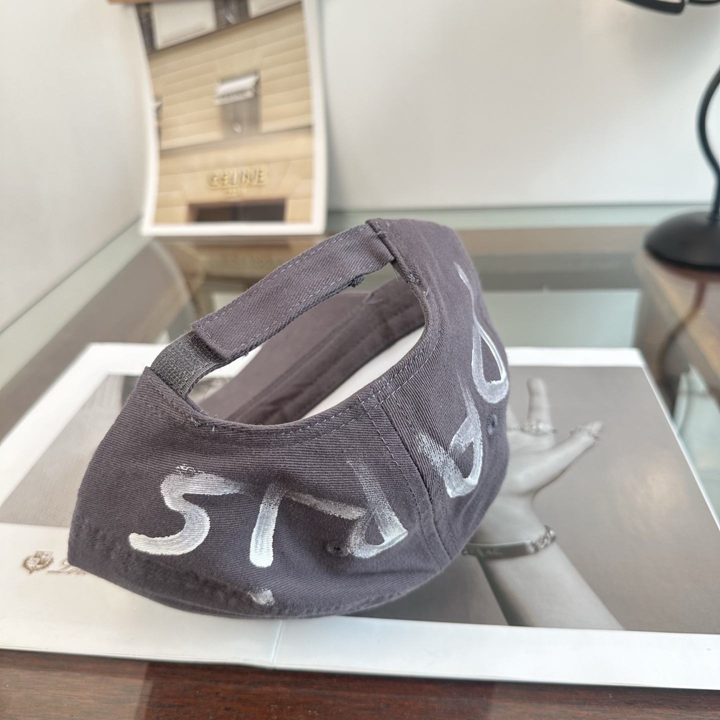 新品Balenciaga 巴黎世家字母新款棒球帽 现货秒发🧢简约时尚超级无敌好看的帽子！情侣款！