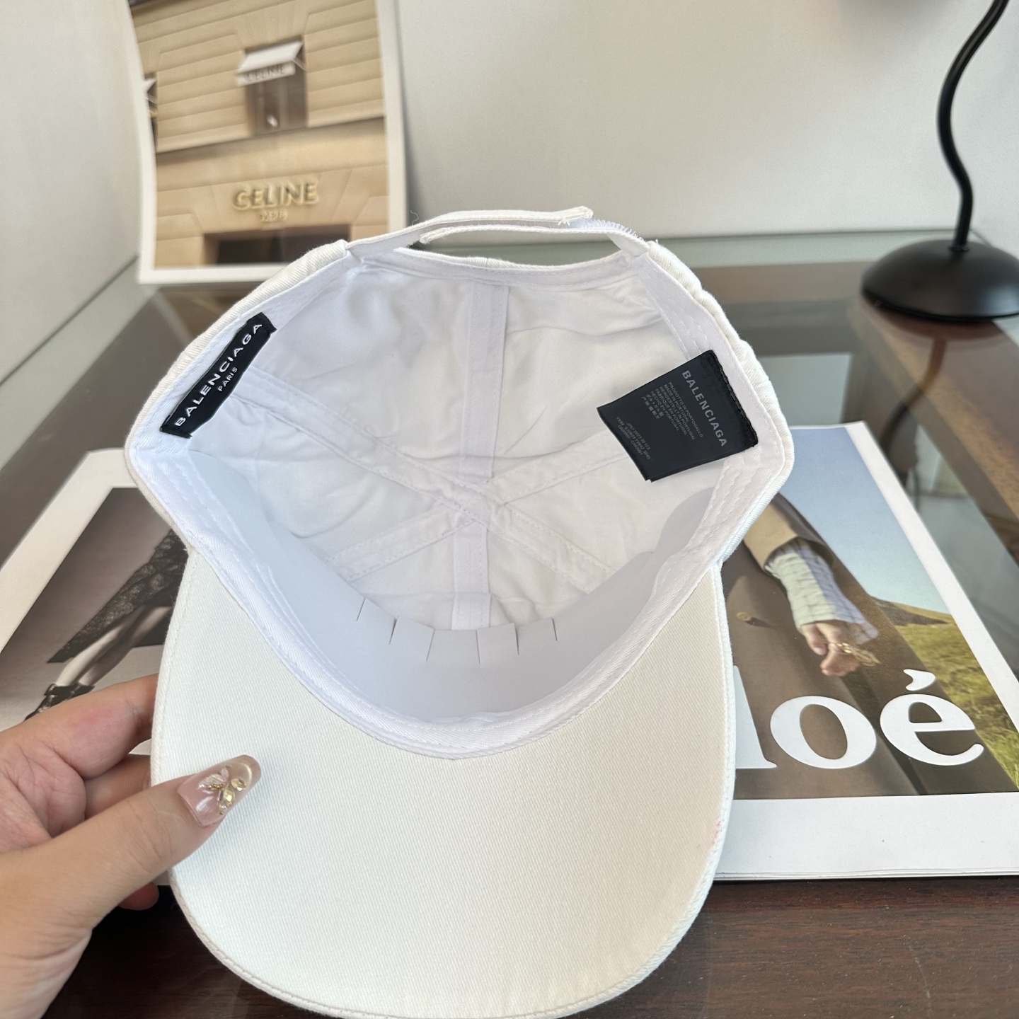 新品Balenciaga 巴黎世家字母新款棒球帽 现货秒发🧢简约时尚超级无敌好看的帽子！情侣款！