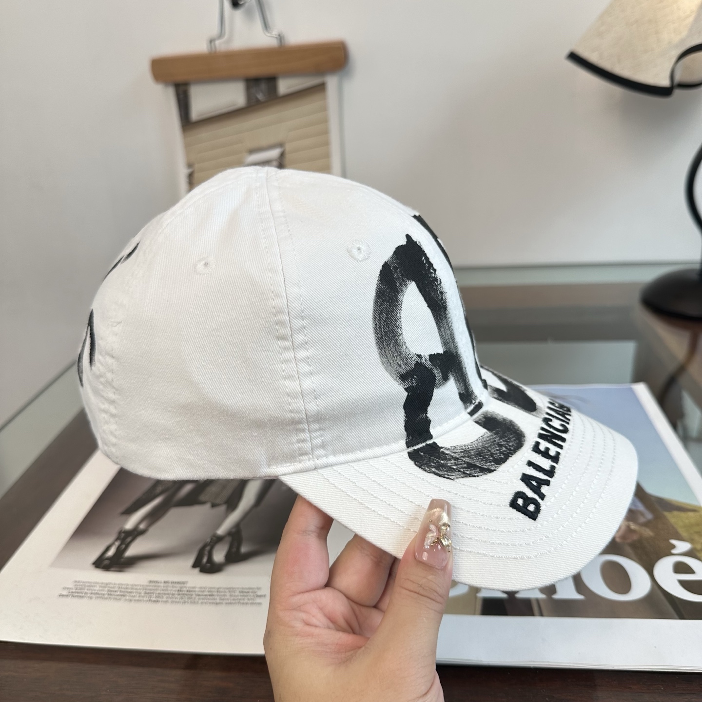 新品Balenciaga 巴黎世家字母新款棒球帽 现货秒发🧢简约时尚超级无敌好看的帽子！情侣款！