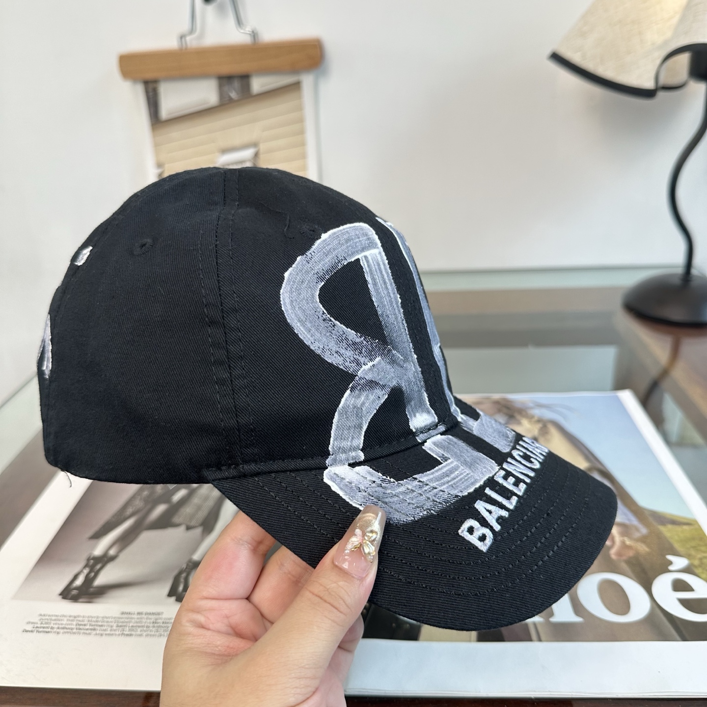 新品Balenciaga 巴黎世家字母新款棒球帽 现货秒发🧢简约时尚超级无敌好看的帽子！情侣款！