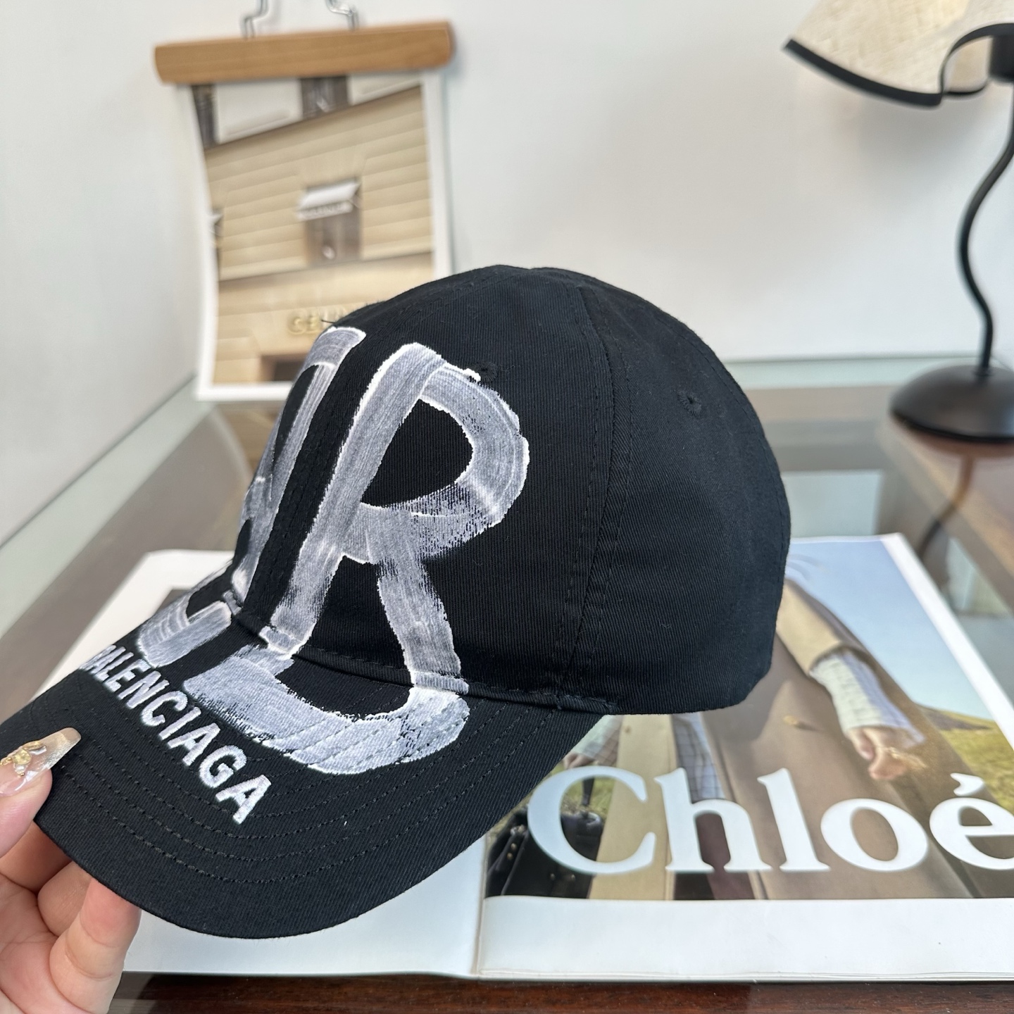 新品Balenciaga 巴黎世家字母新款棒球帽 现货秒发🧢简约时尚超级无敌好看的帽子！情侣款！