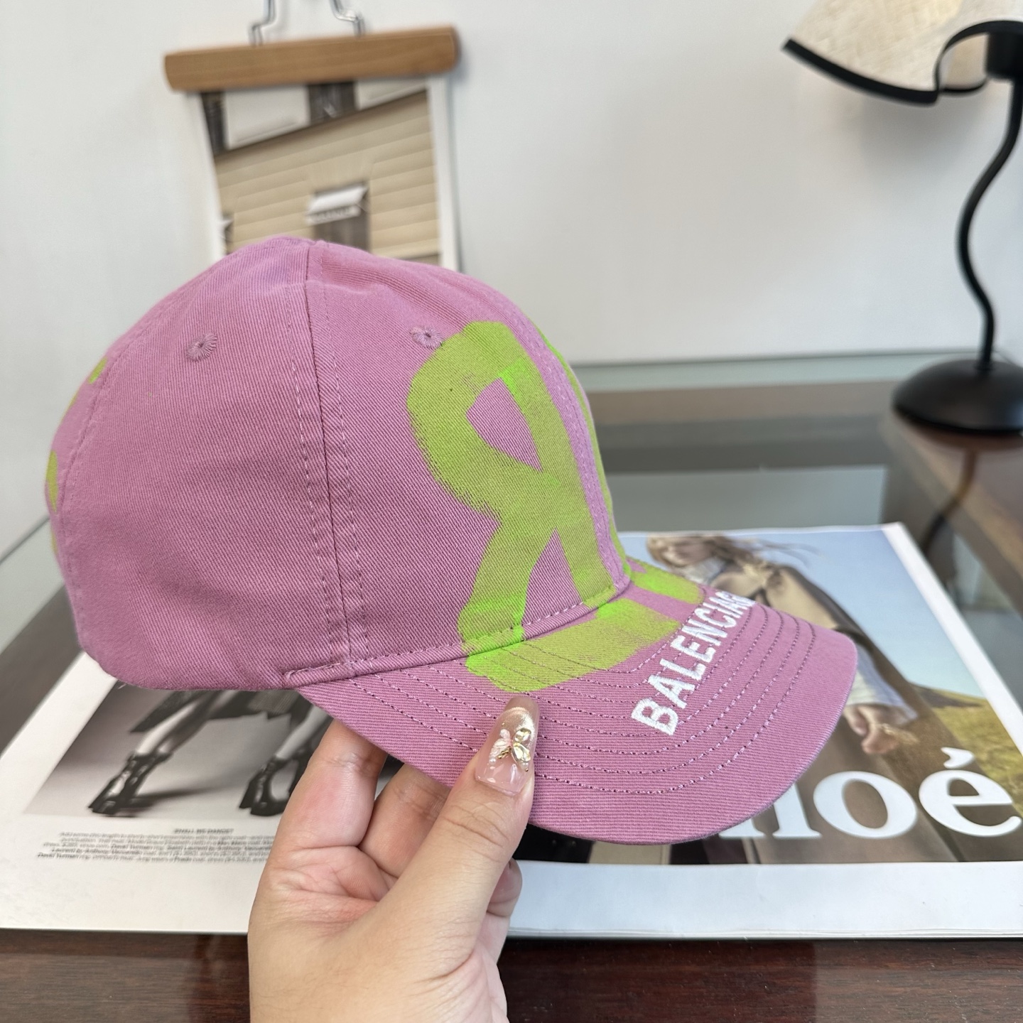 新品Balenciaga 巴黎世家字母新款棒球帽 现货秒发🧢简约时尚超级无敌好看的帽子！情侣款！