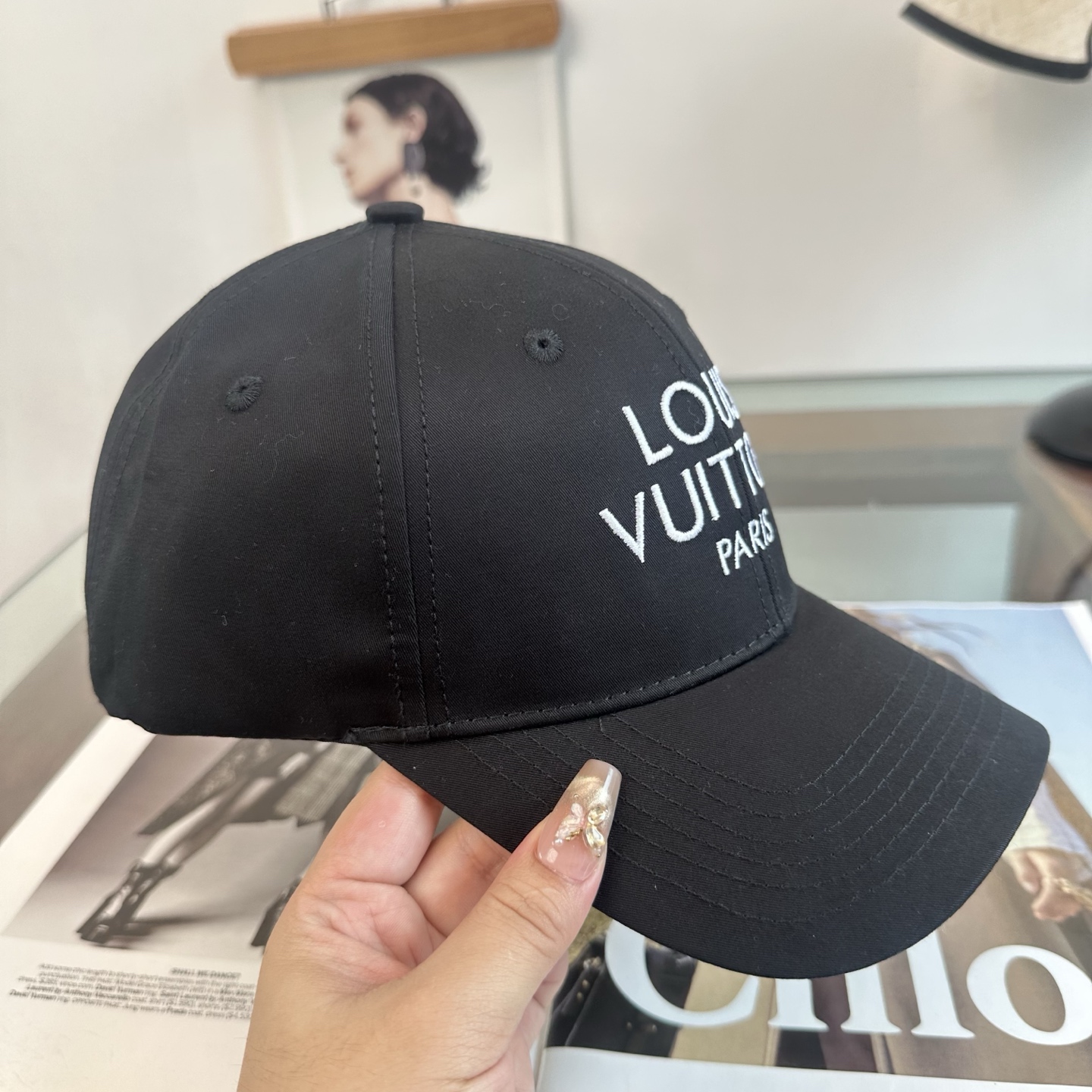 🧢路易威登棒球帽 LouisVuitton😍新款LV棒球帽，重工打造♥️高端大气，百搭款🤗男女通用！