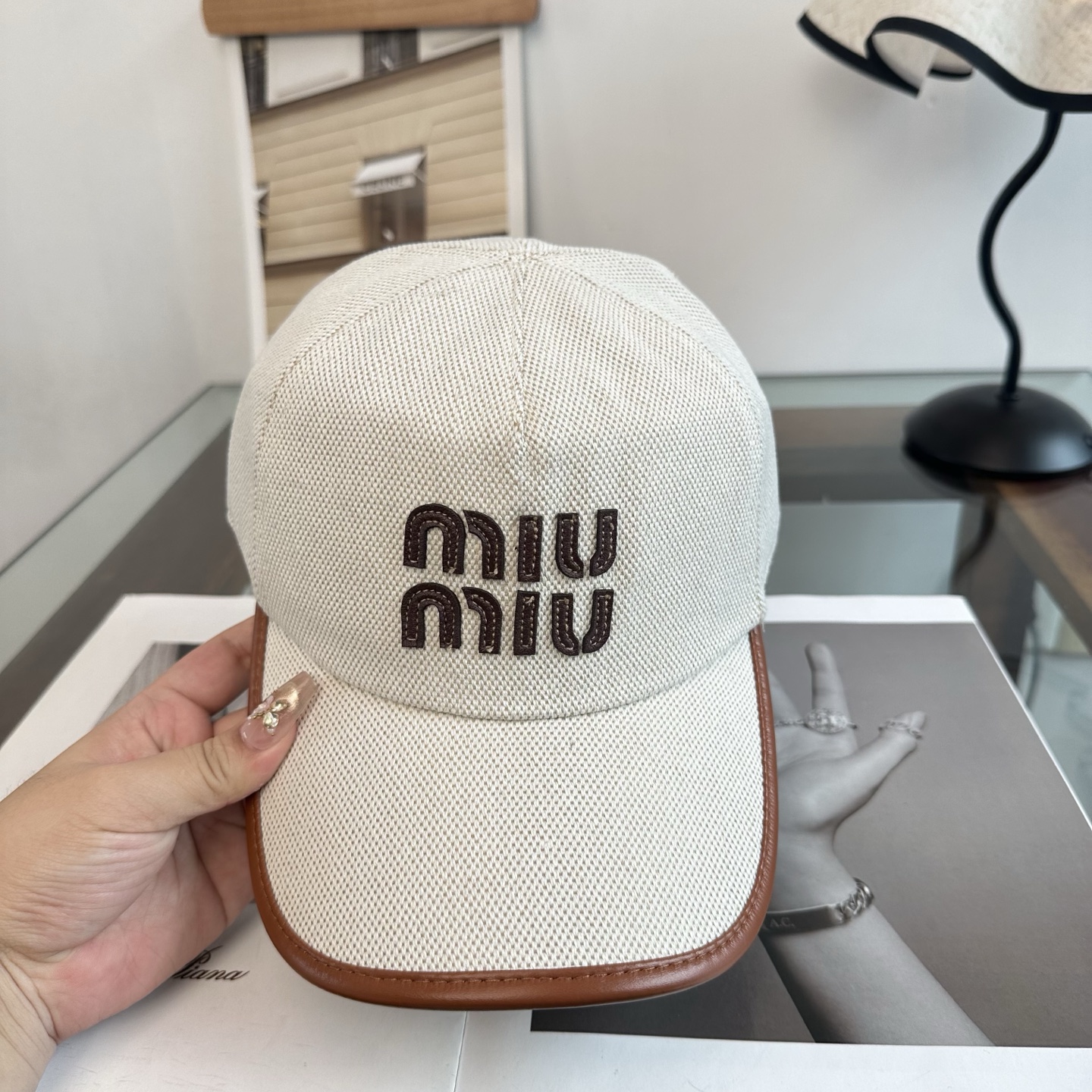 谬谬miumiu 原单 新款棒球帽，正品开模订制，原版做工细致质量超赞！
